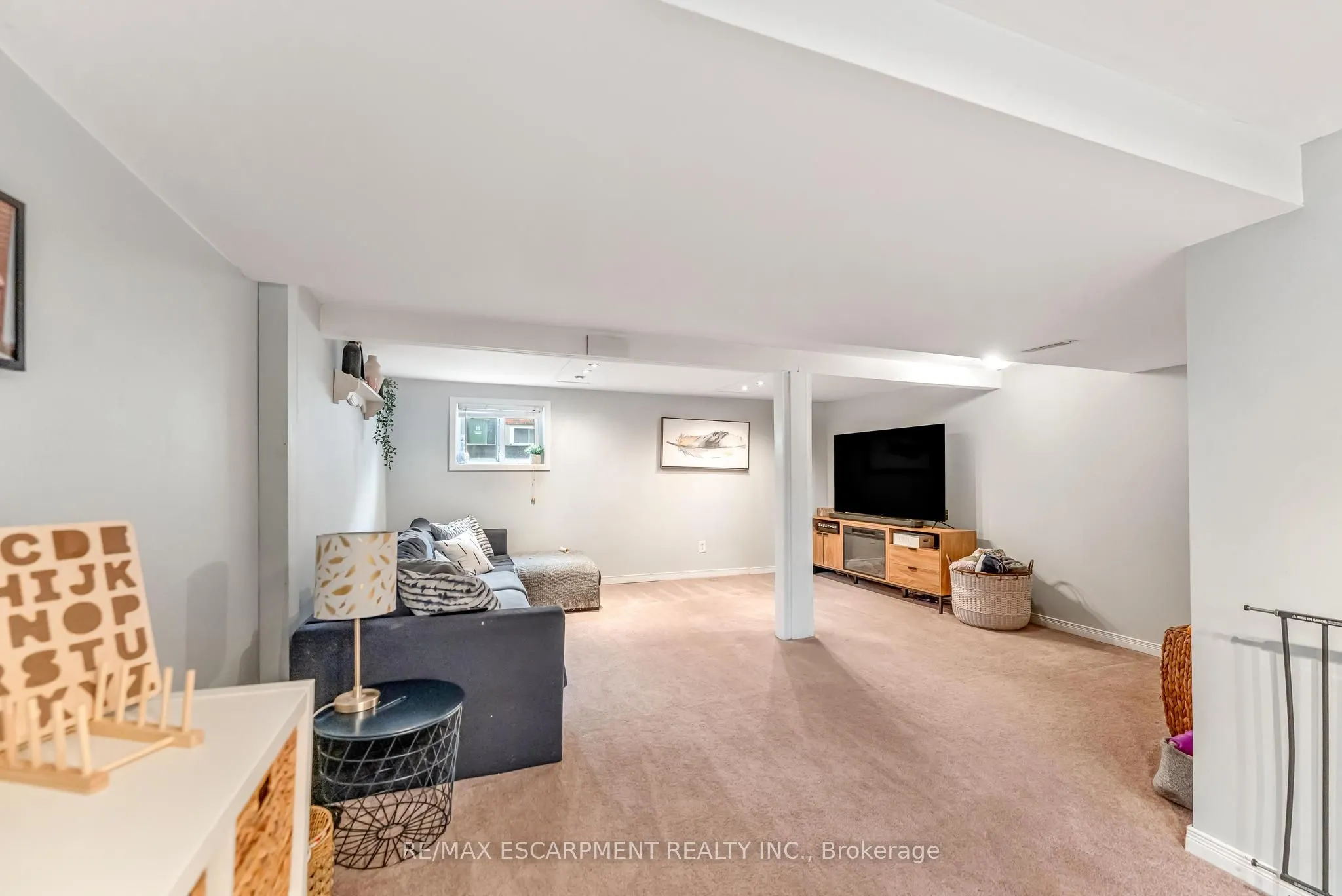 588 Cochrane Road