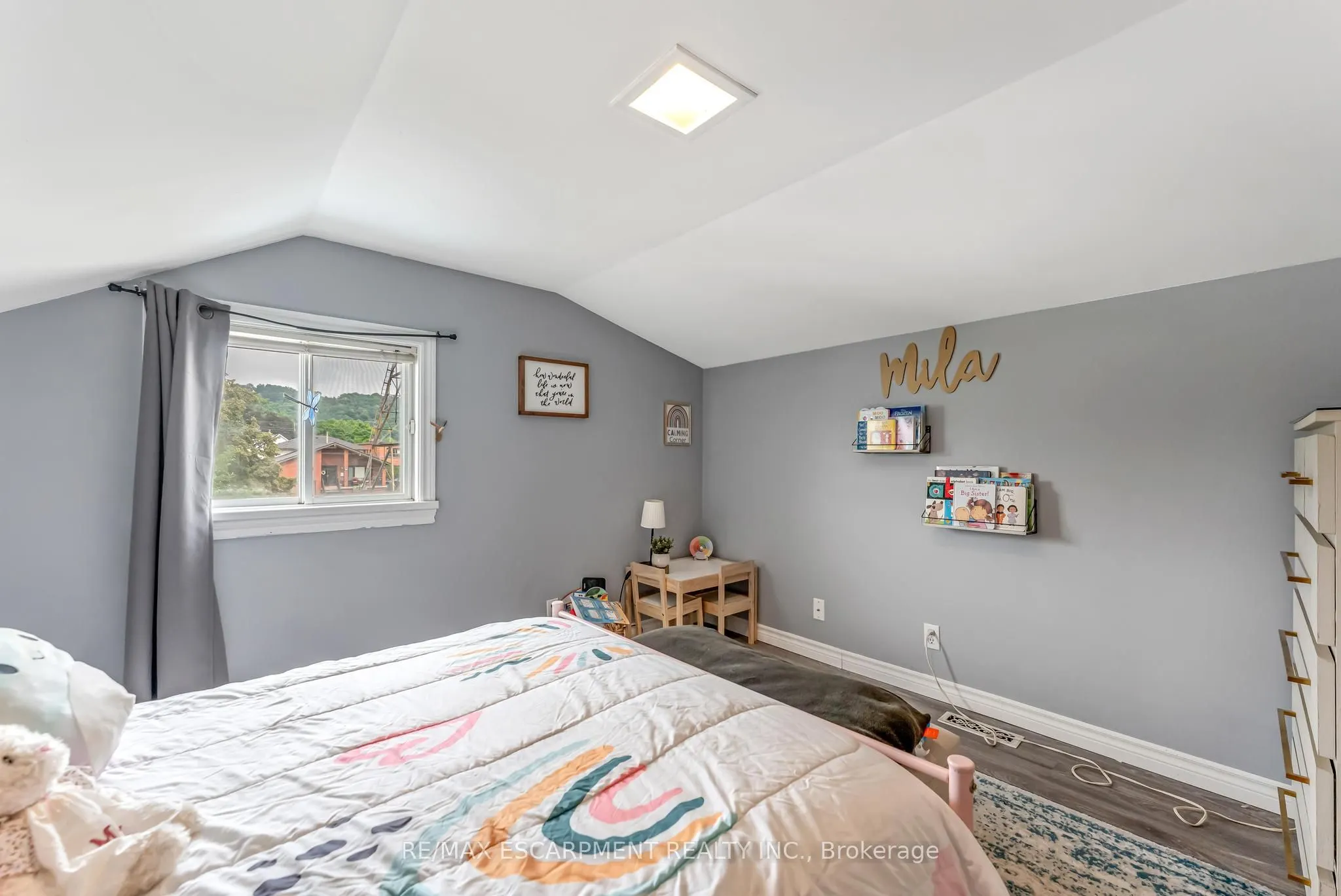 588 Cochrane Road
