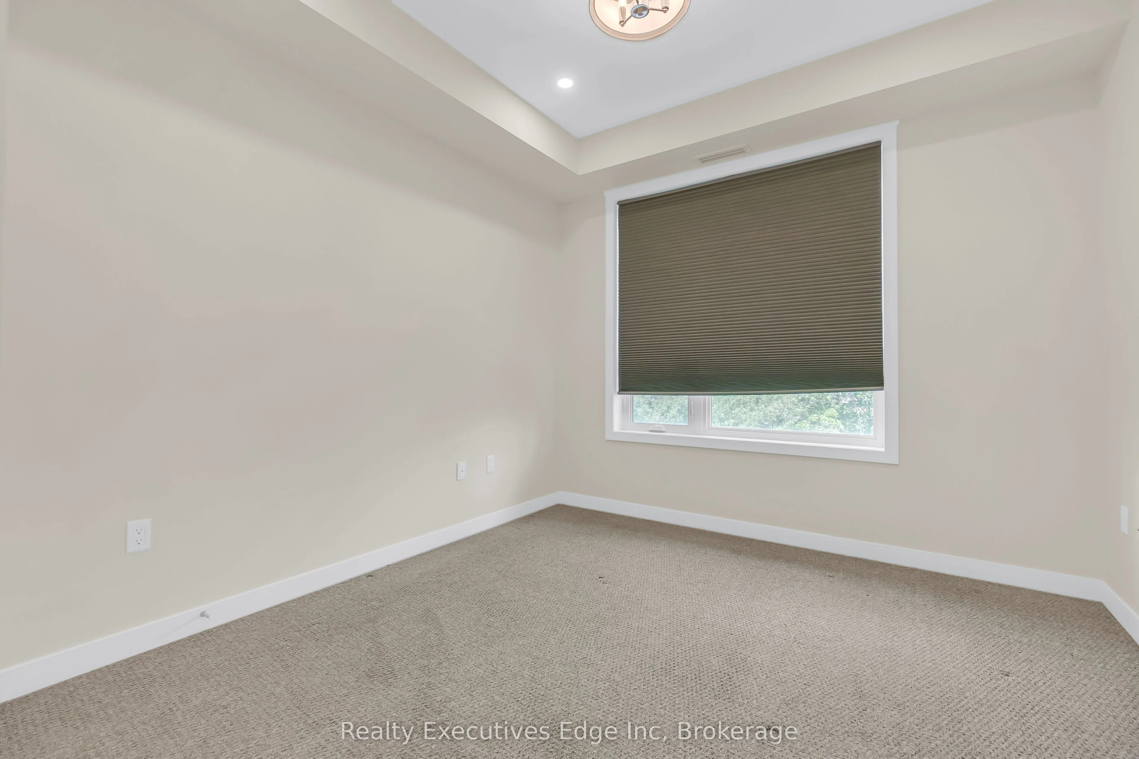 125 Shoreview Place, #416