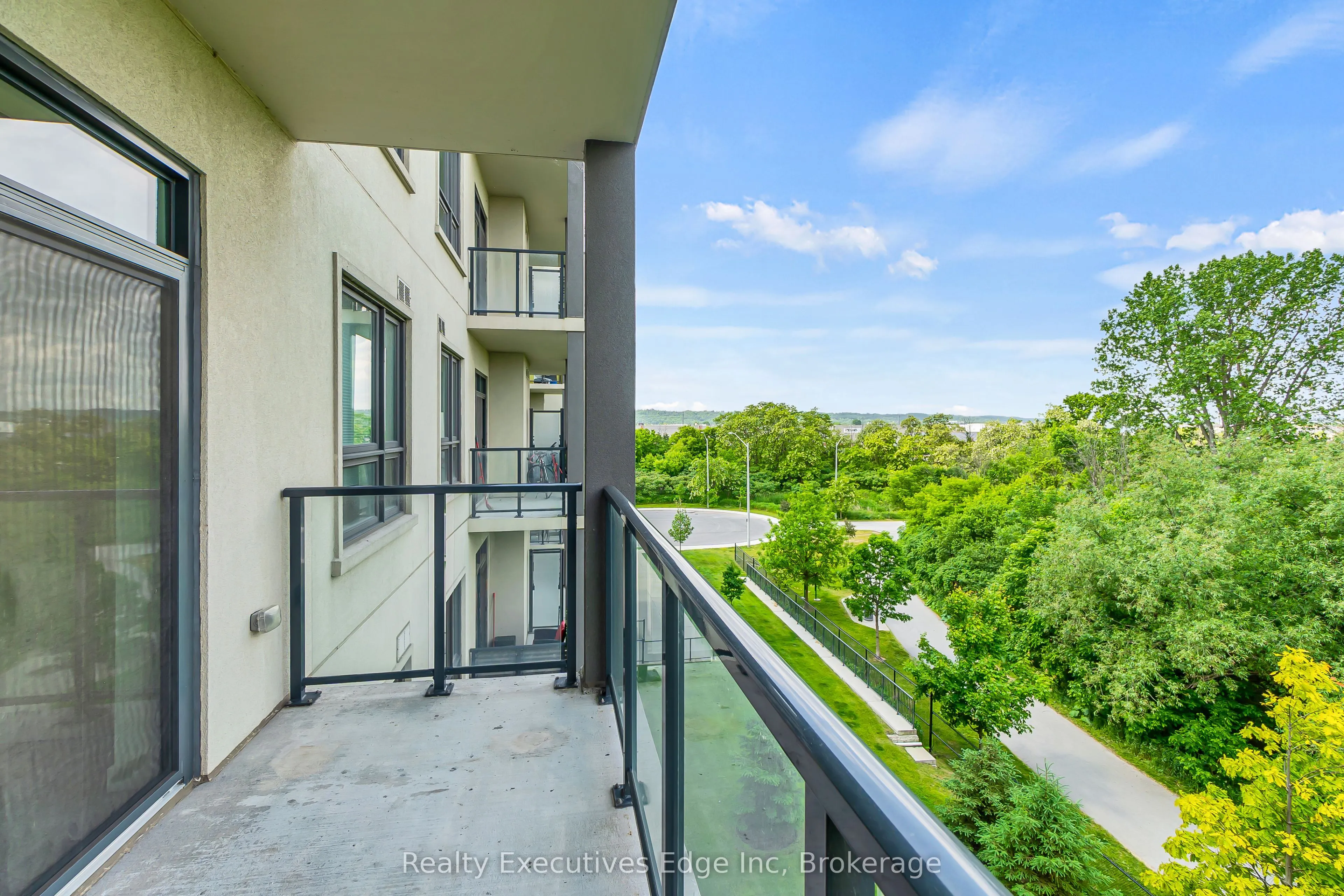 125 Shoreview Place, #416