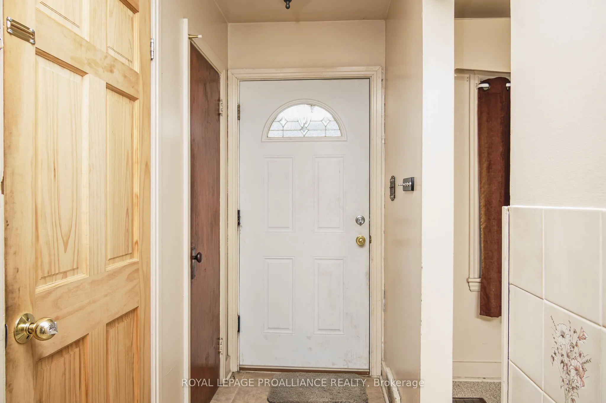 8 Reynolds Crescent