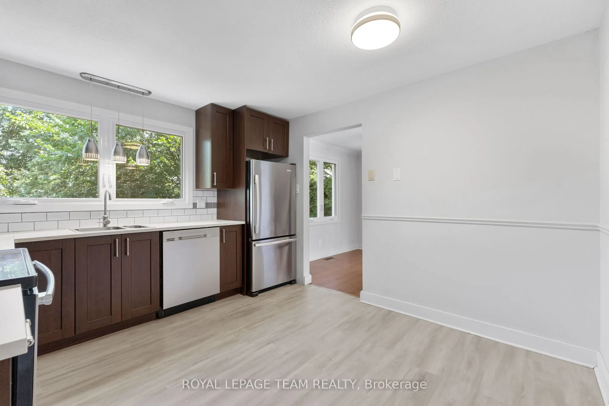 29 Ashgrove Crescent