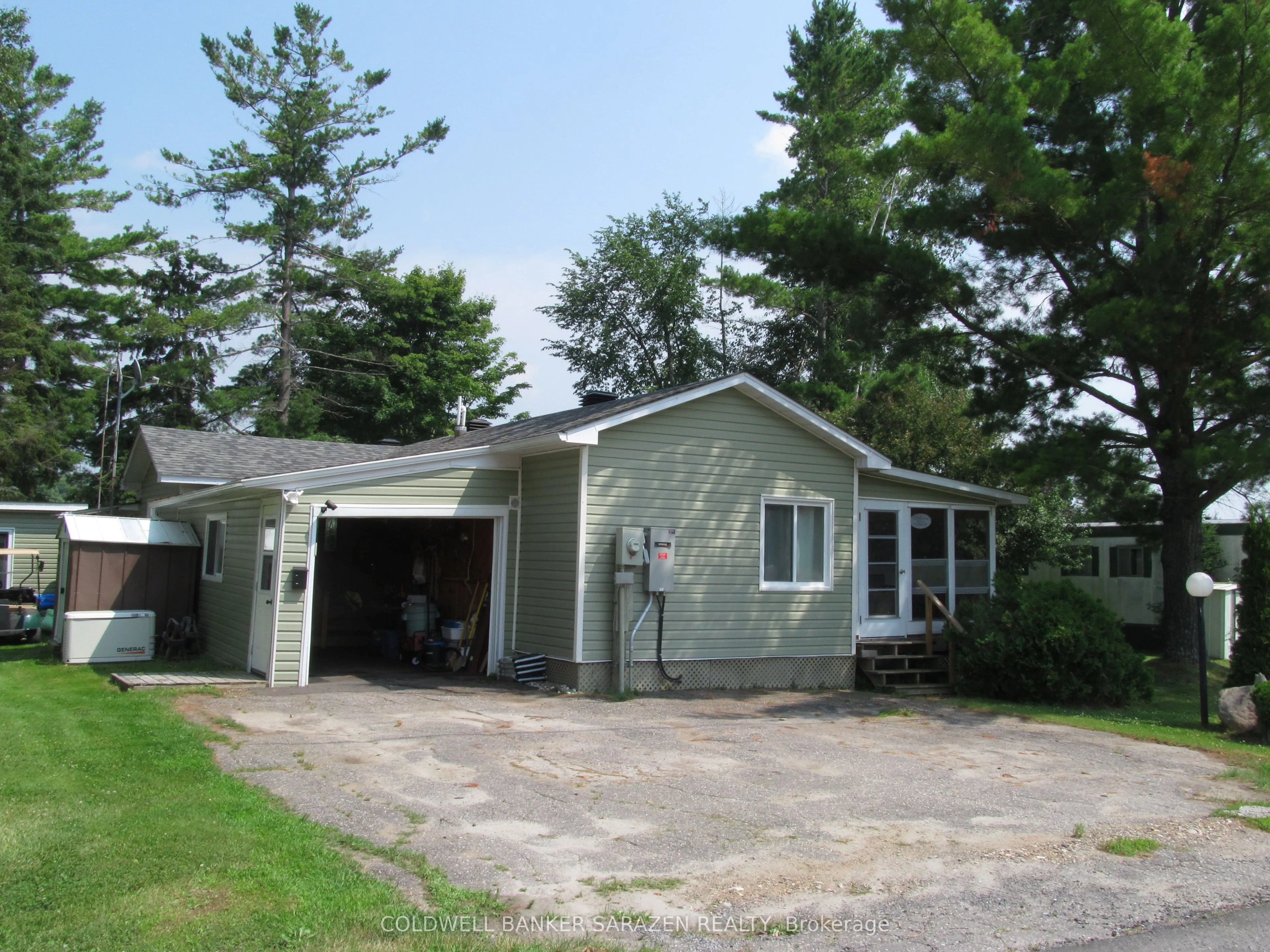 31 Lakefront Lane