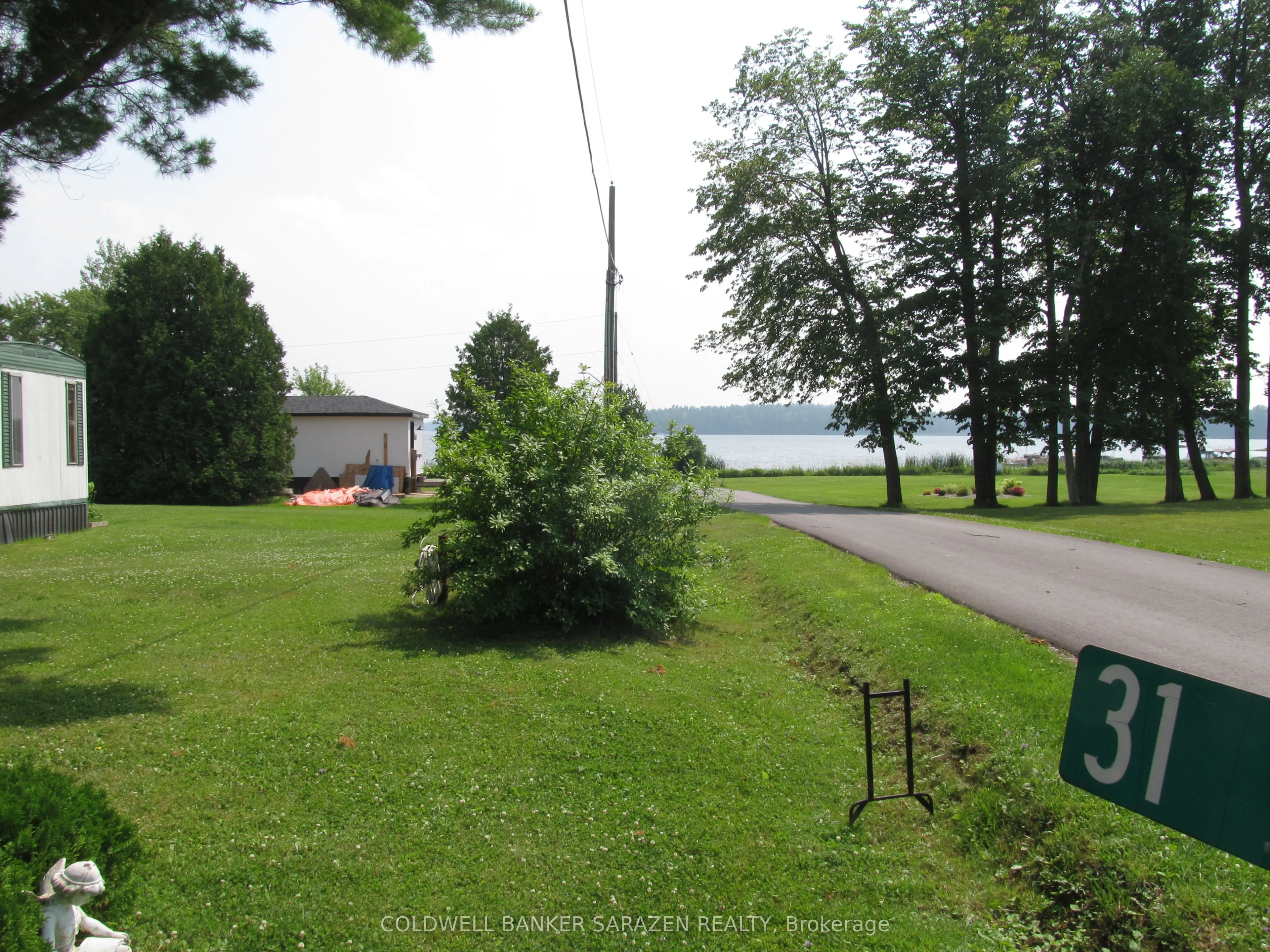 31 Lakefront Lane