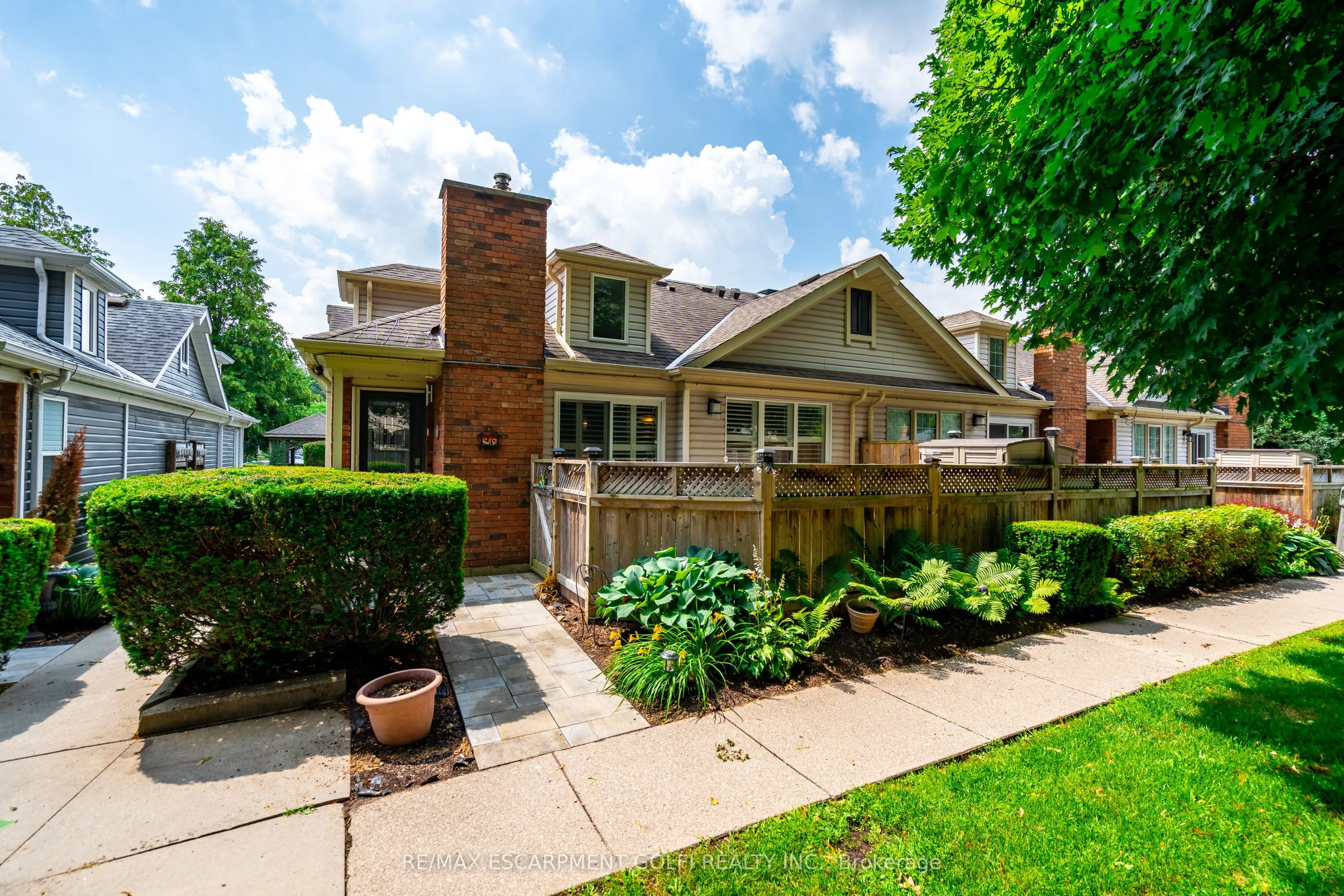 175 Fiddlers Green Road, #26