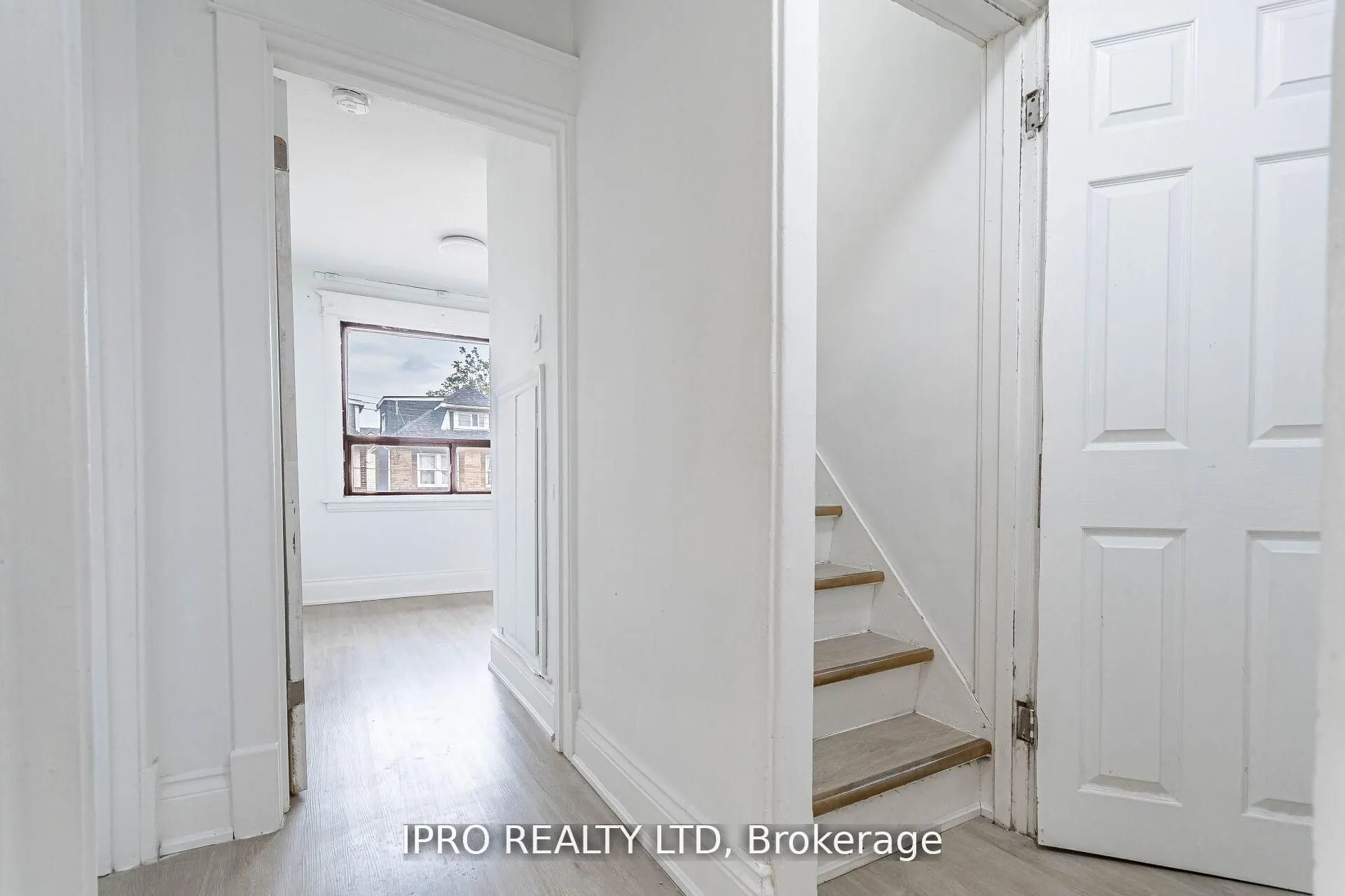 35 Chestnut Avenue