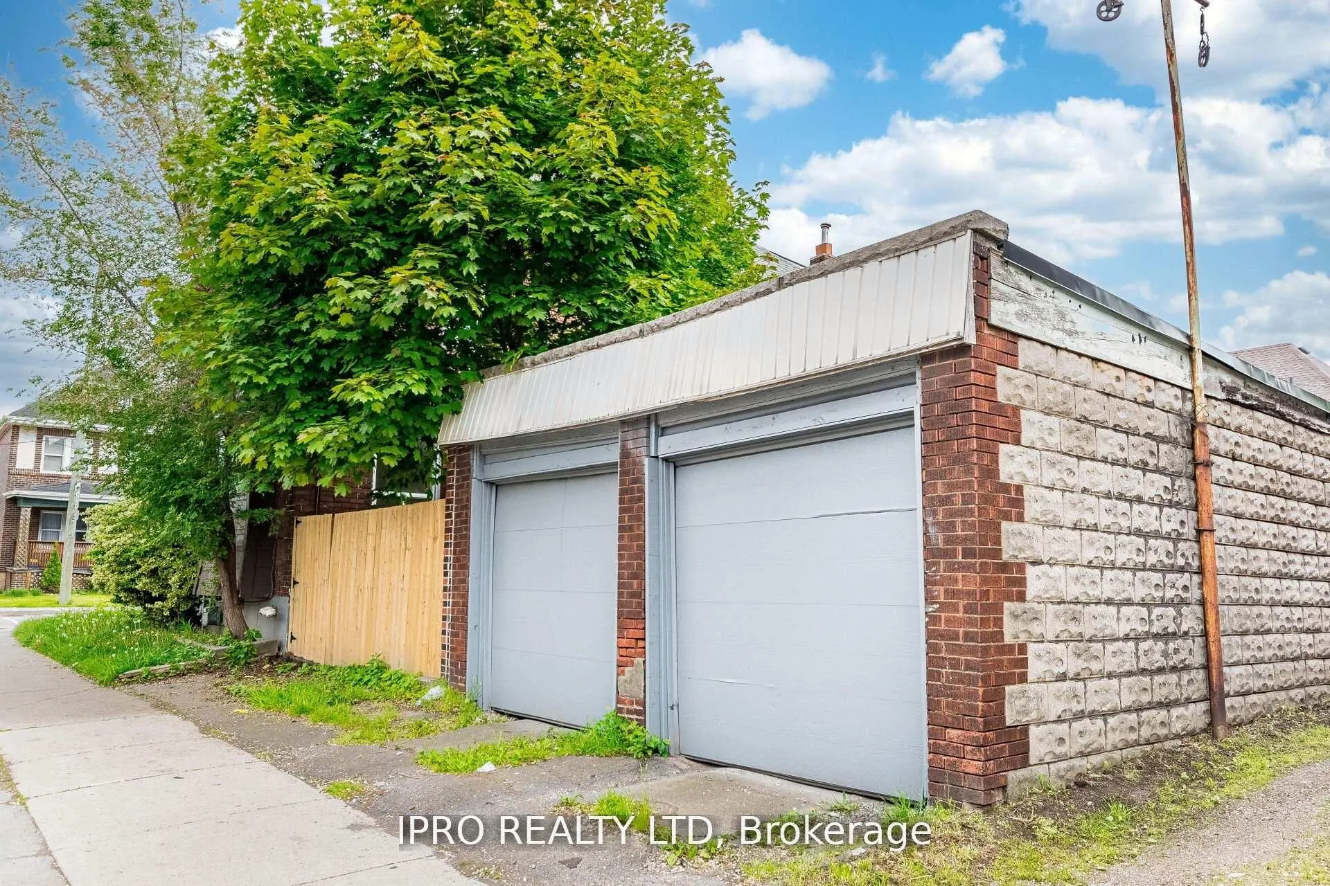 35 Chestnut Avenue