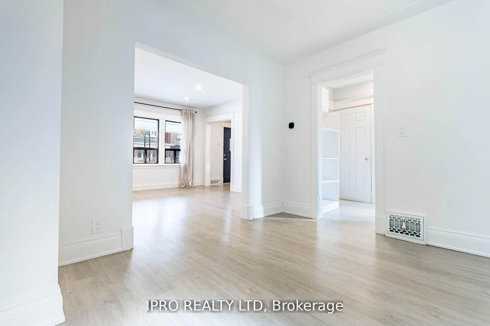 35 Chestnut Avenue