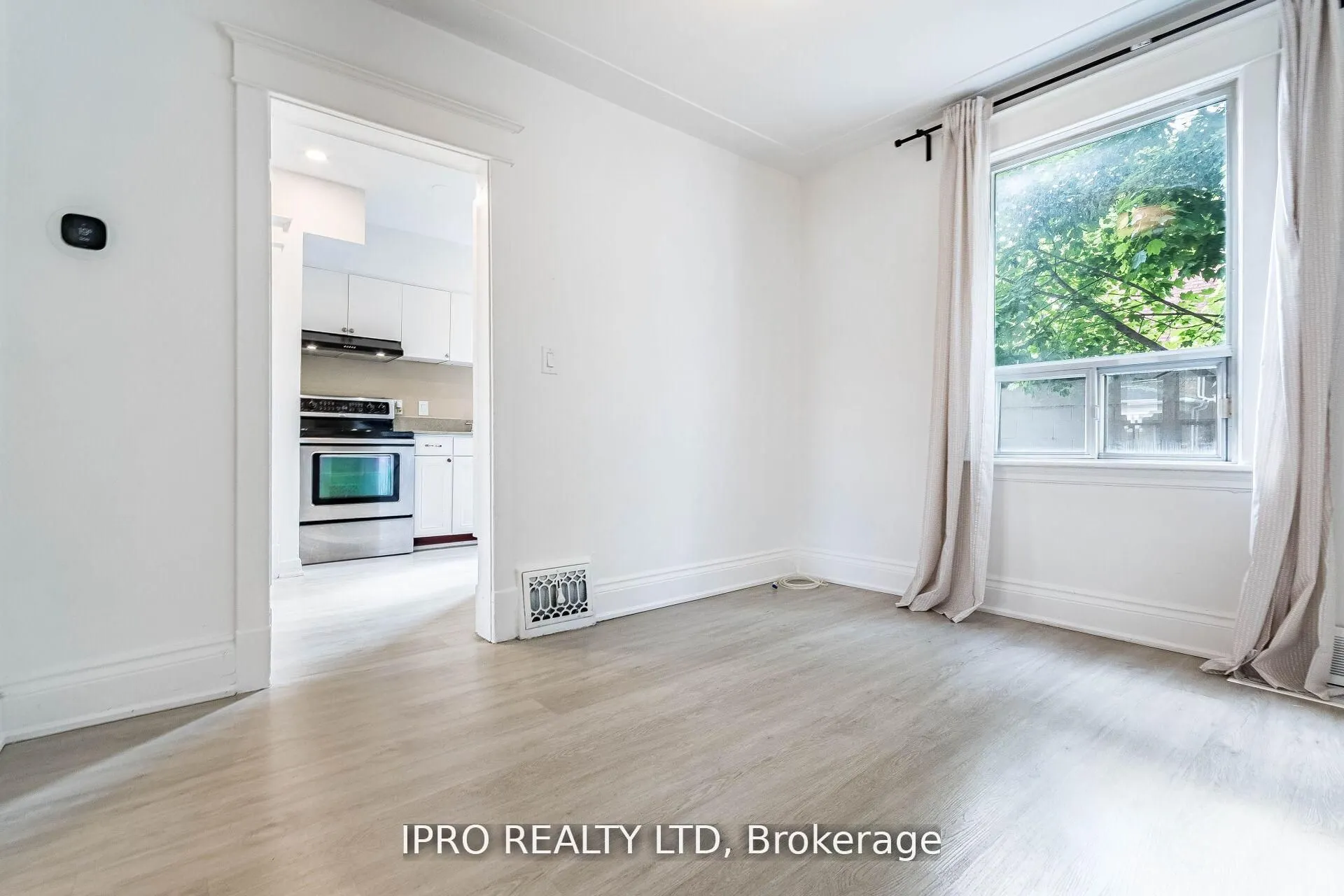 35 Chestnut Avenue