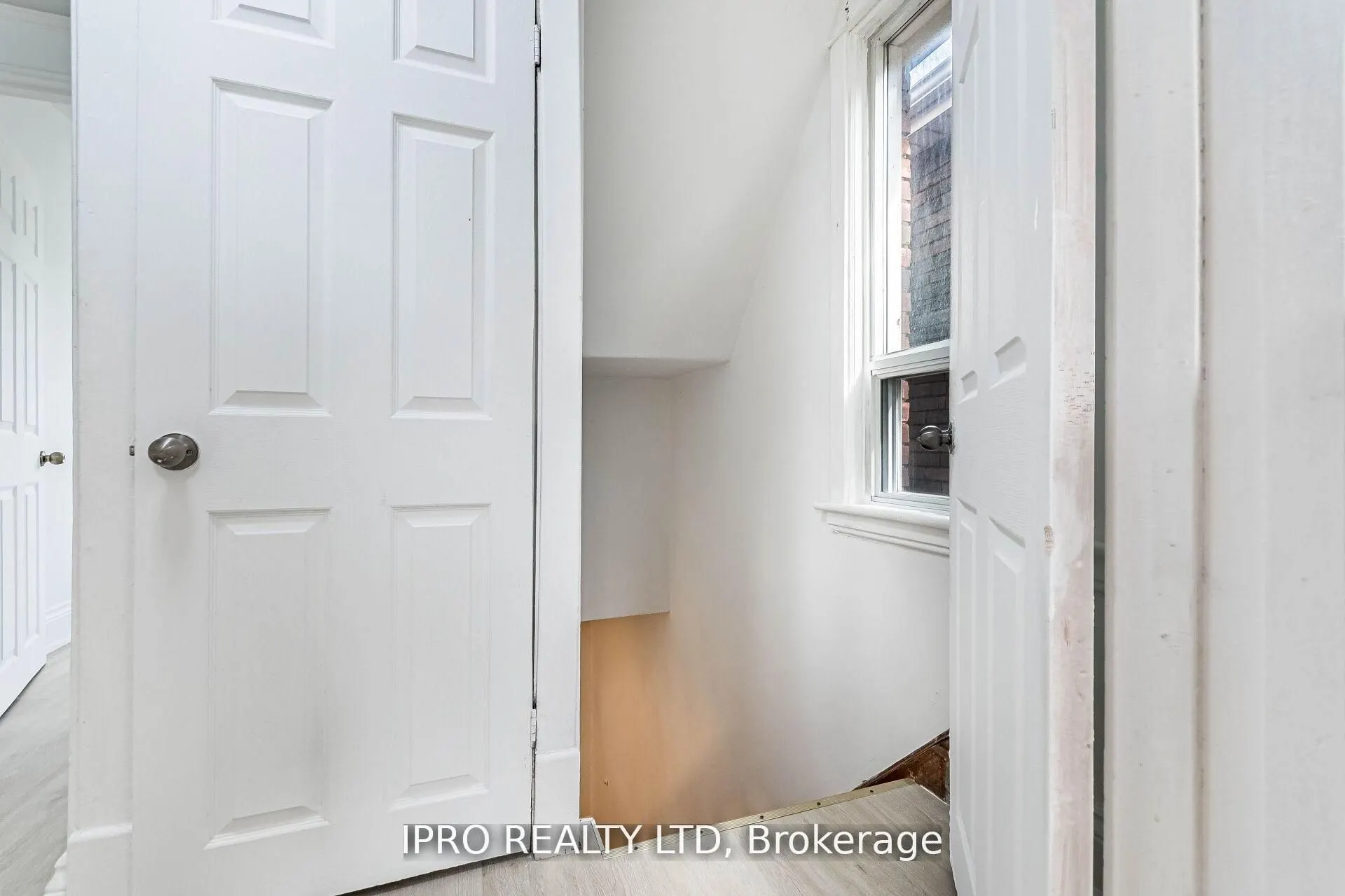 35 Chestnut Avenue