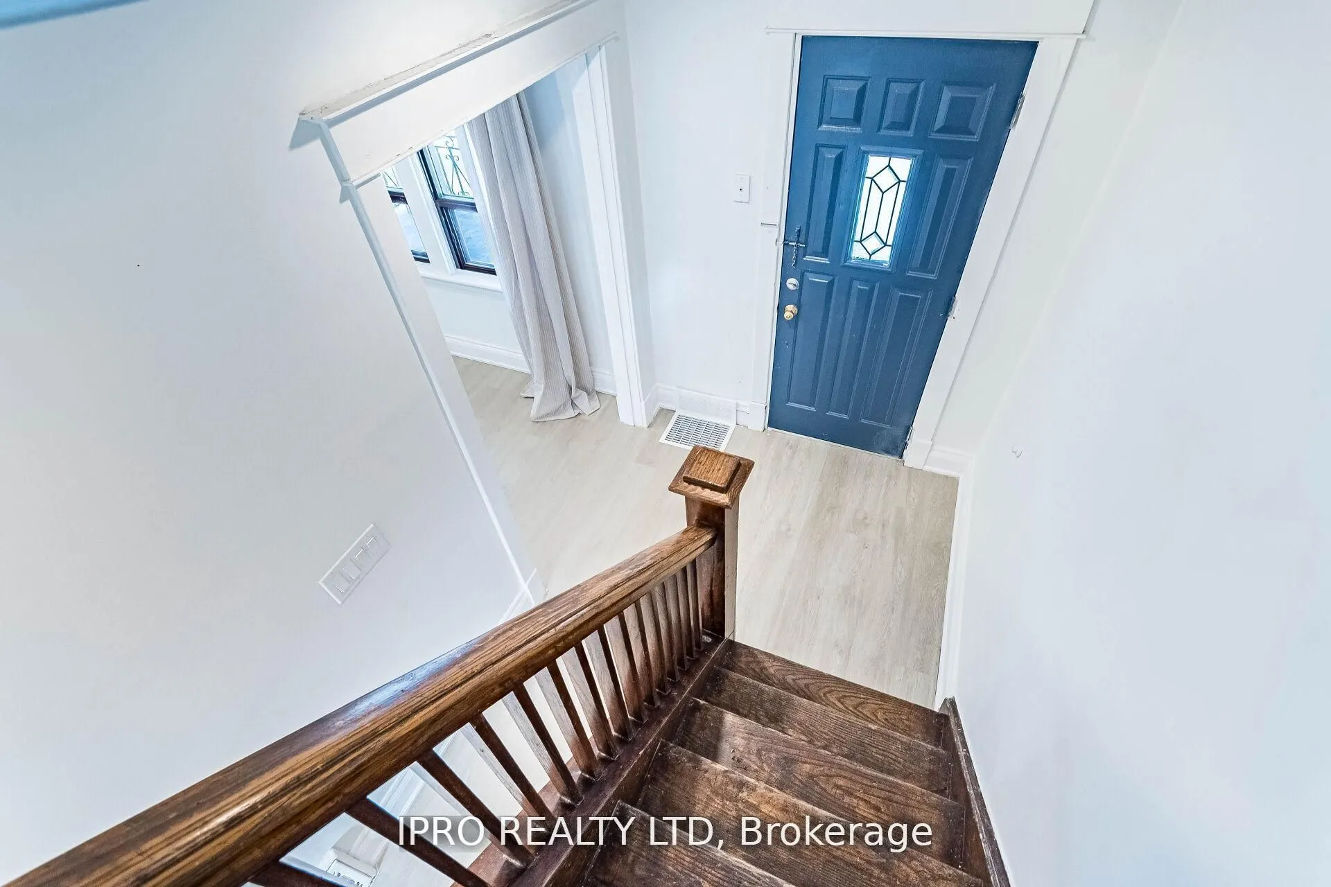 35 Chestnut Avenue