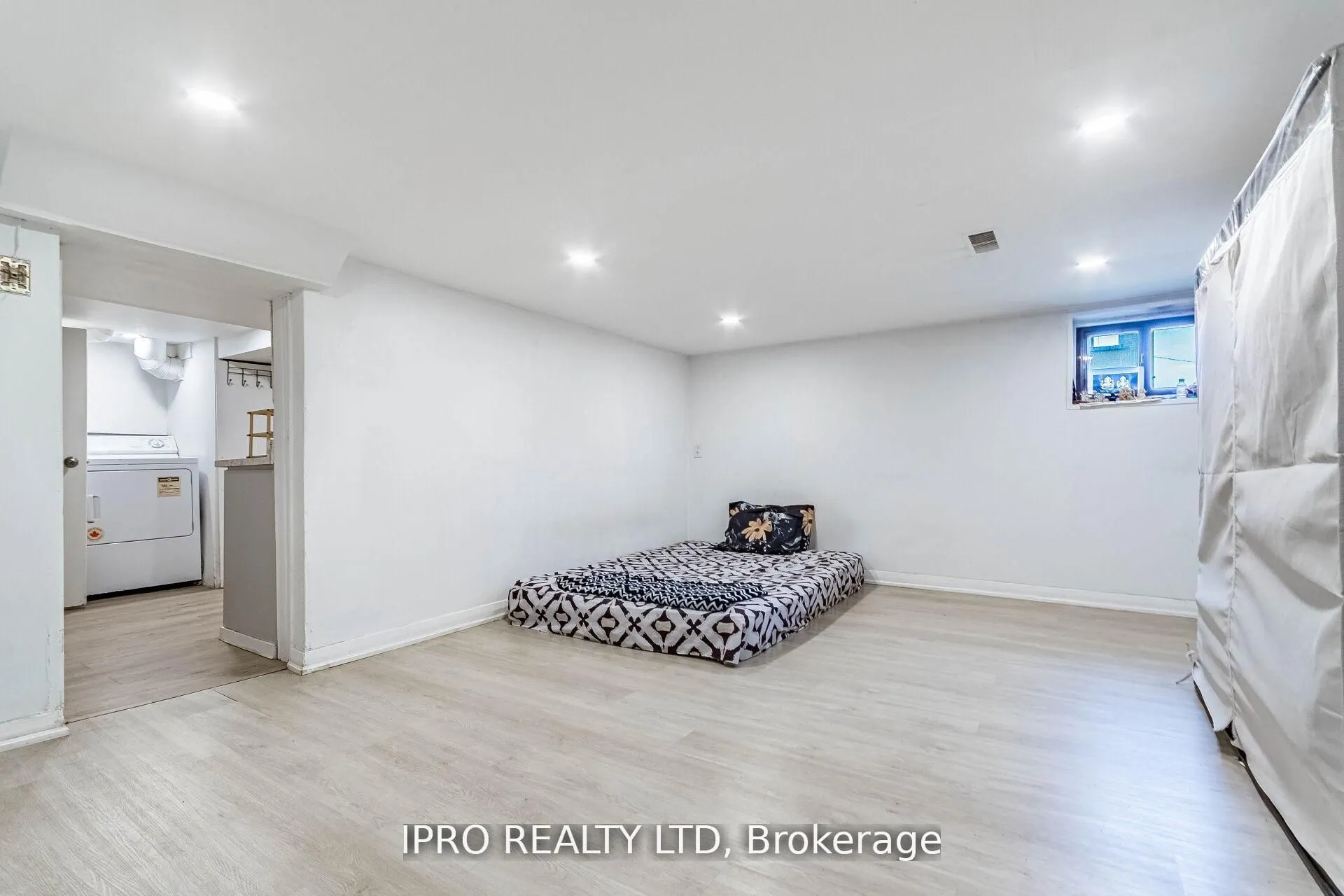 35 Chestnut Avenue