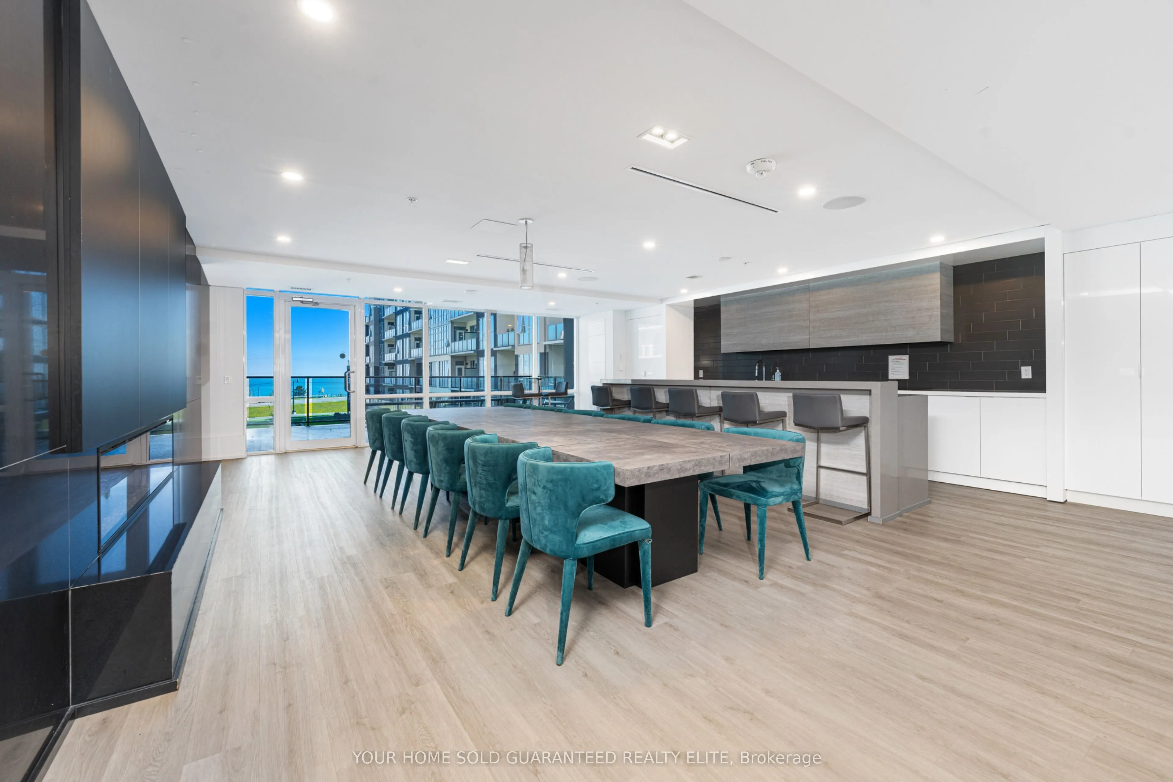 16 Concord Place, #519