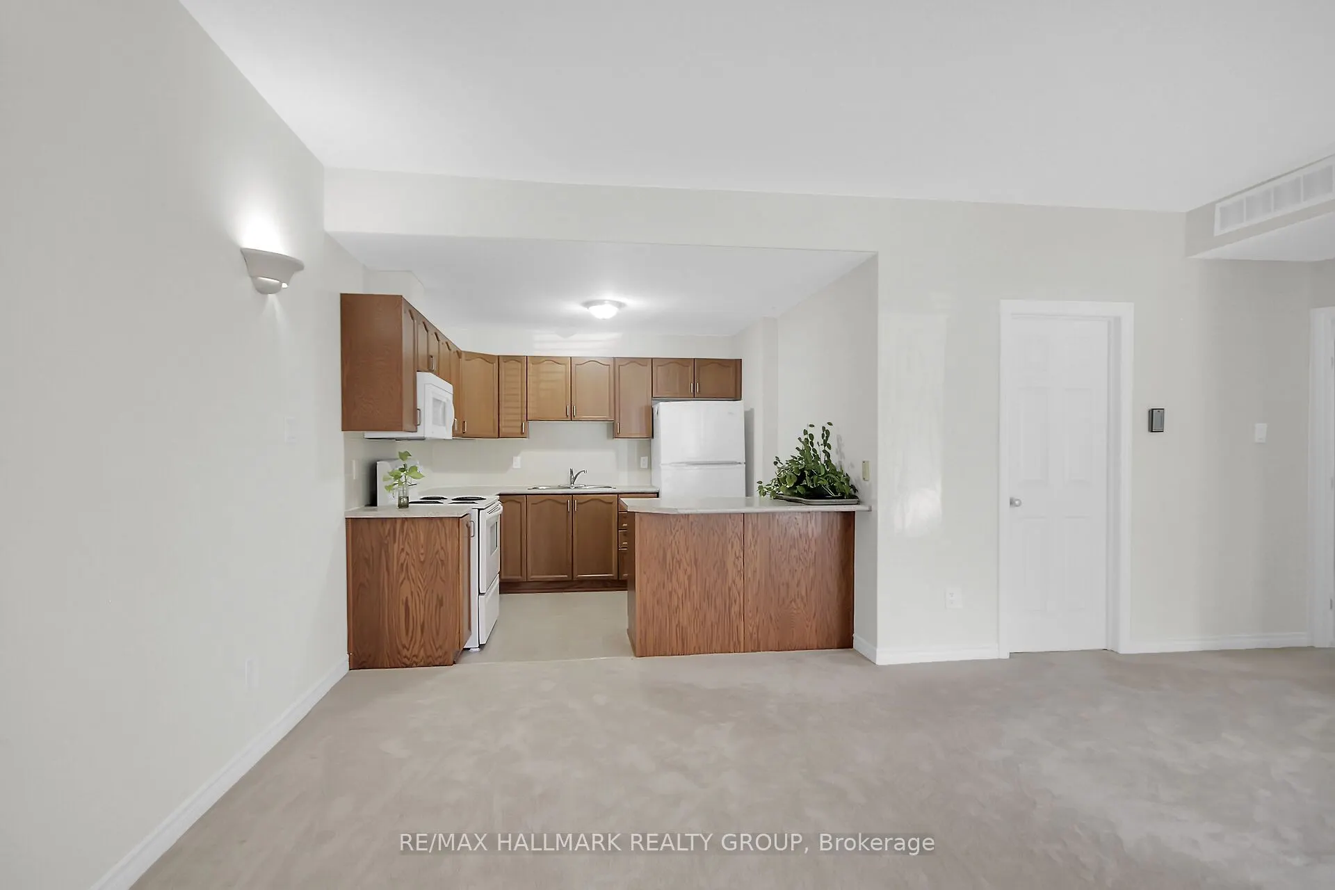251 Crestway Drive, #B