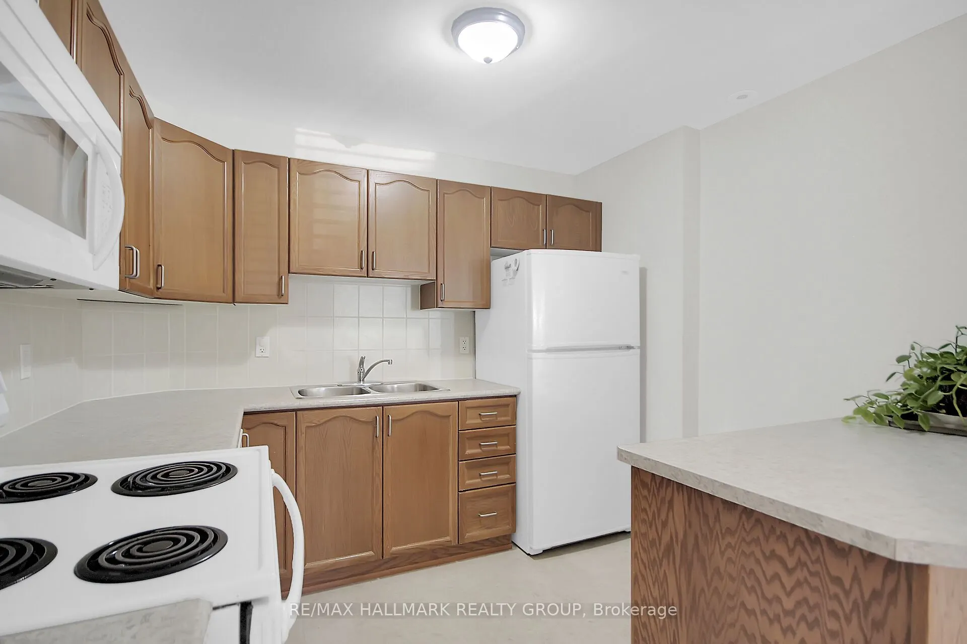 251 Crestway Drive, #B