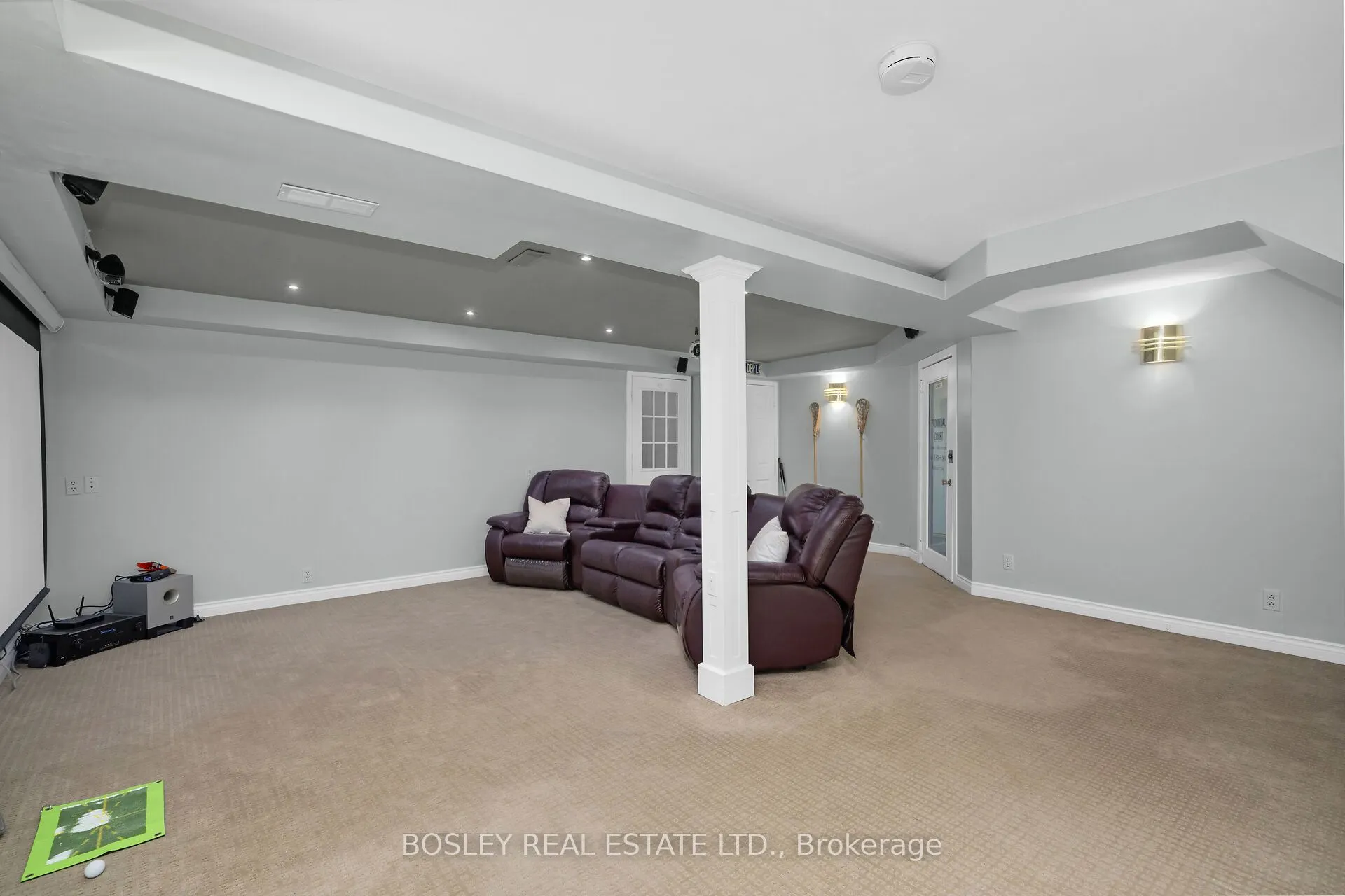 16 Bayberry Road