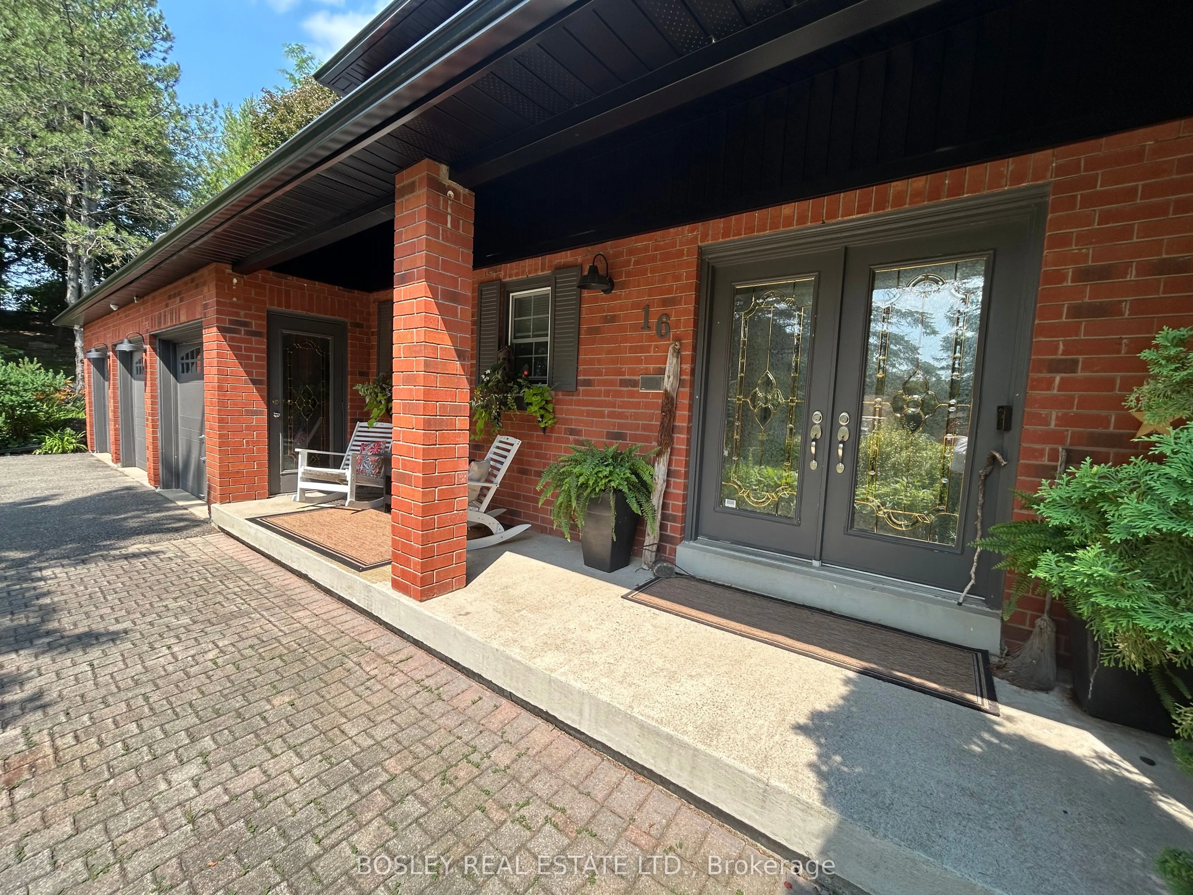 16 Bayberry Road