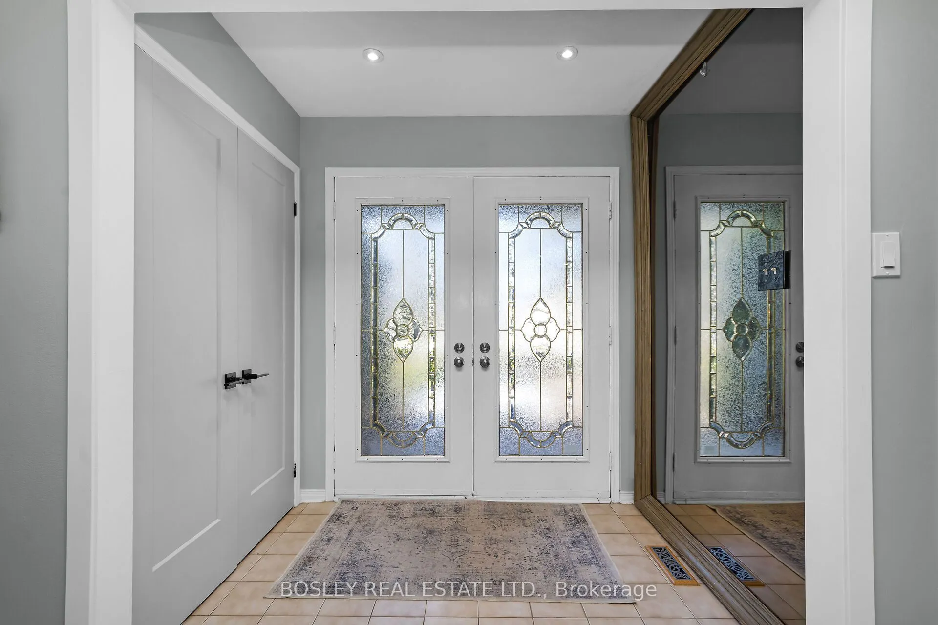 16 Bayberry Road