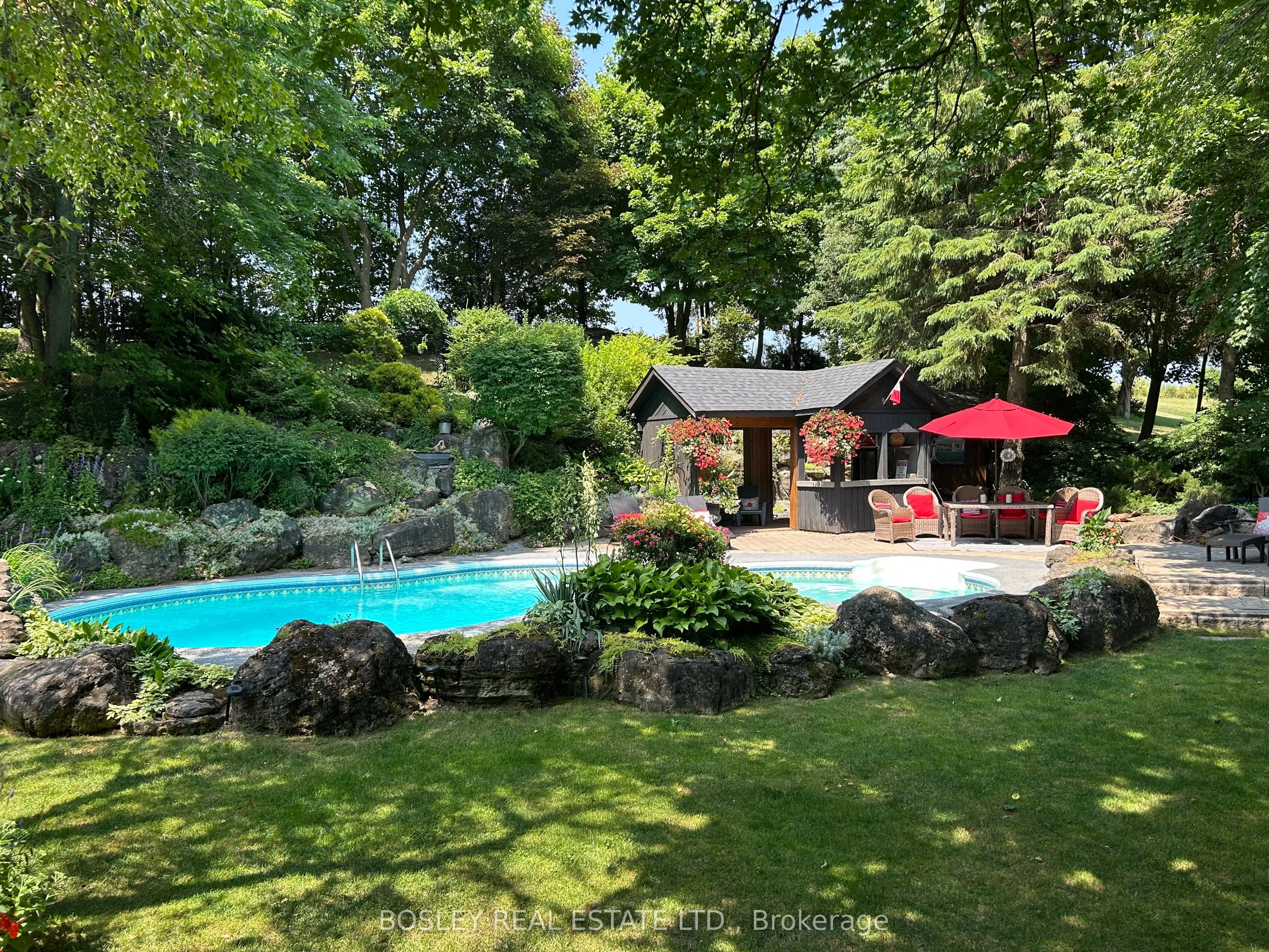 16 Bayberry Road