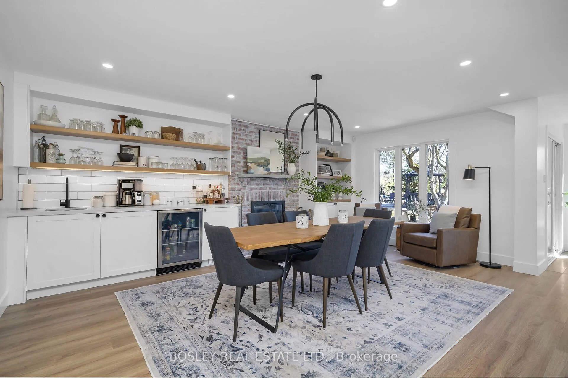 16 Bayberry Road