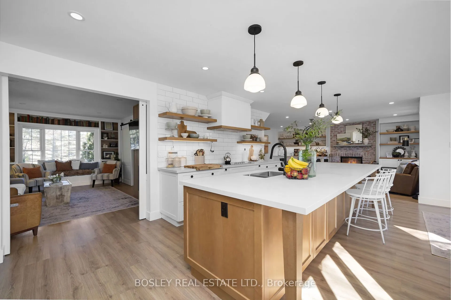 16 Bayberry Road