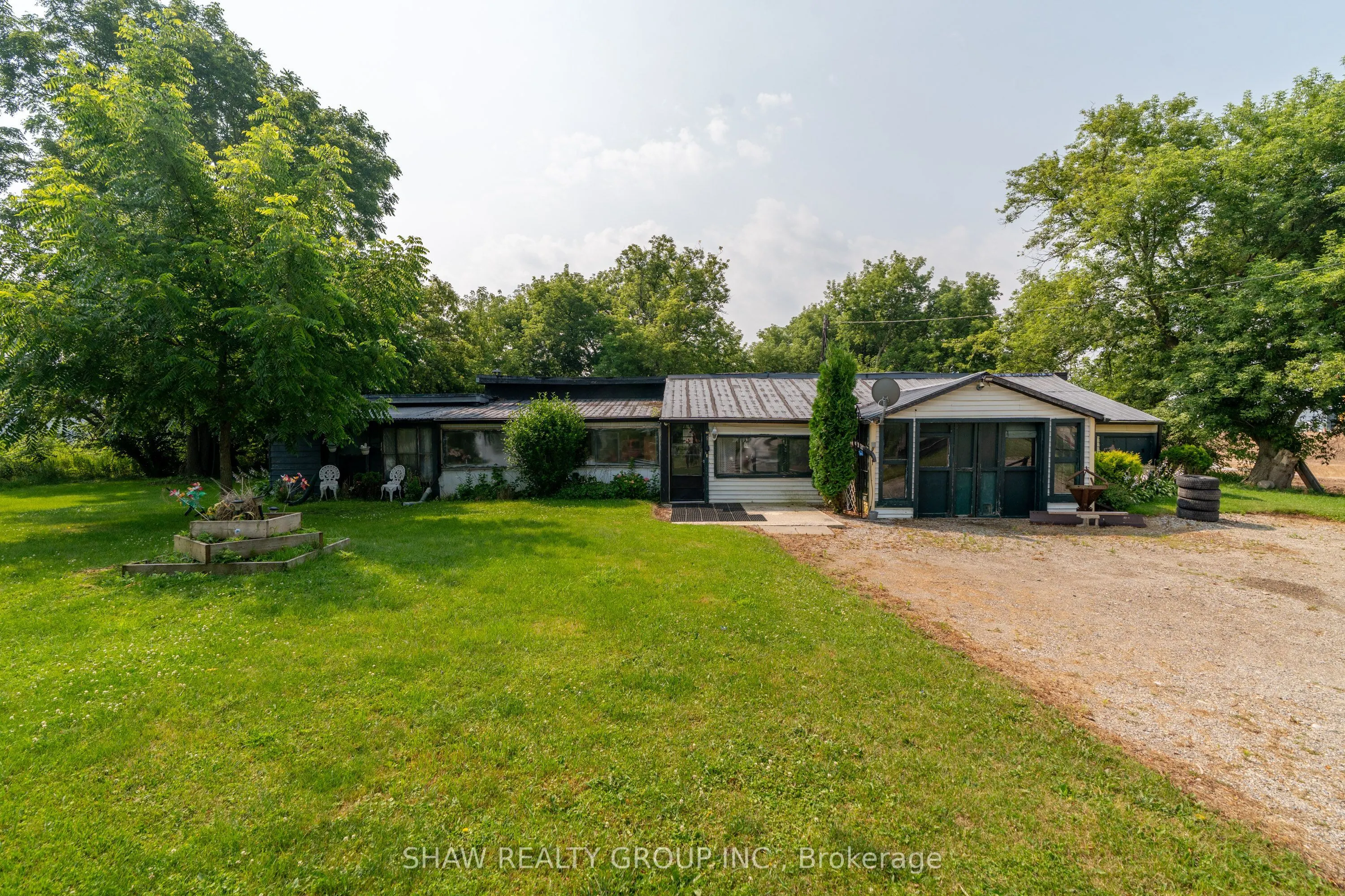 1264 Parkinson Road