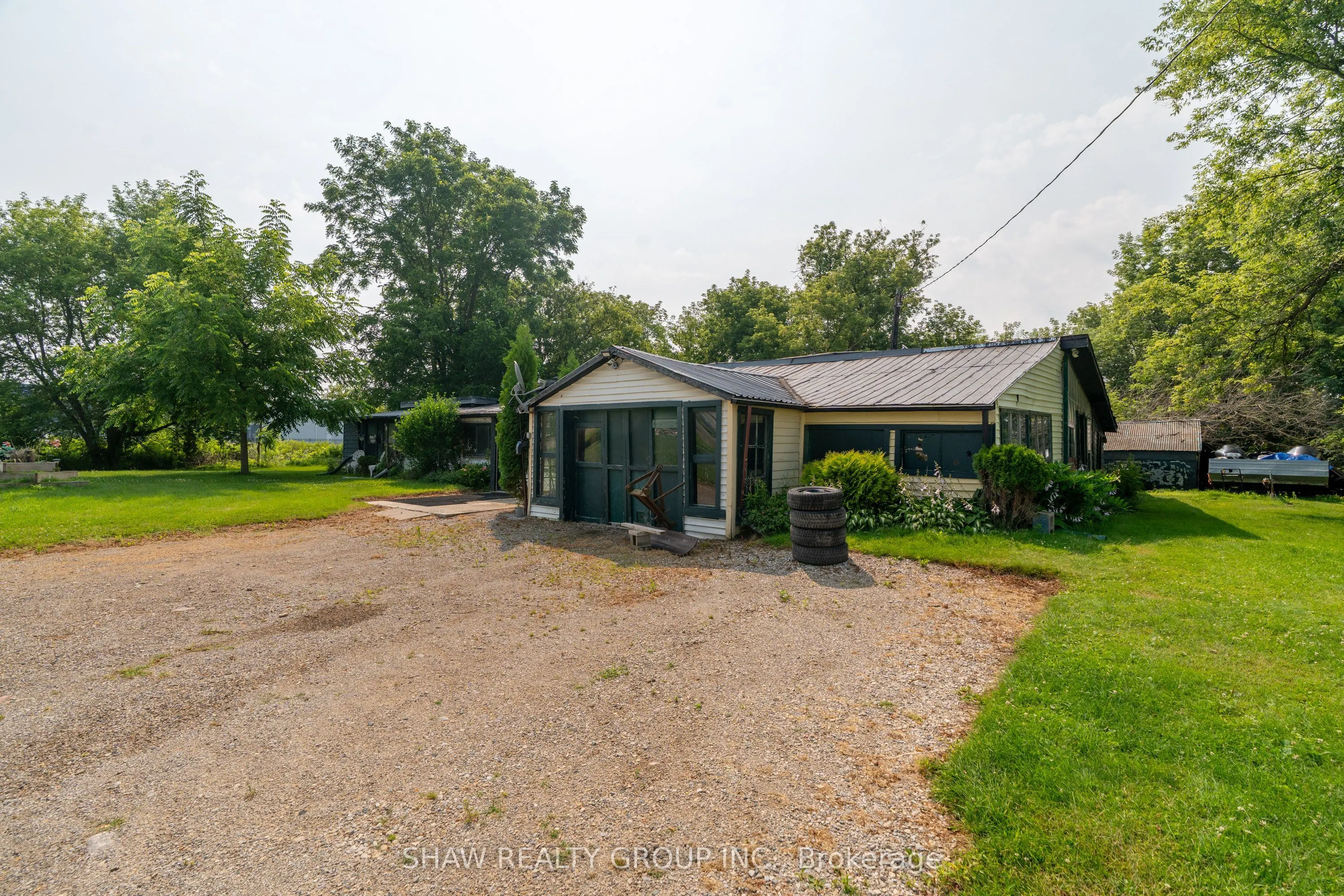 1264 Parkinson Road