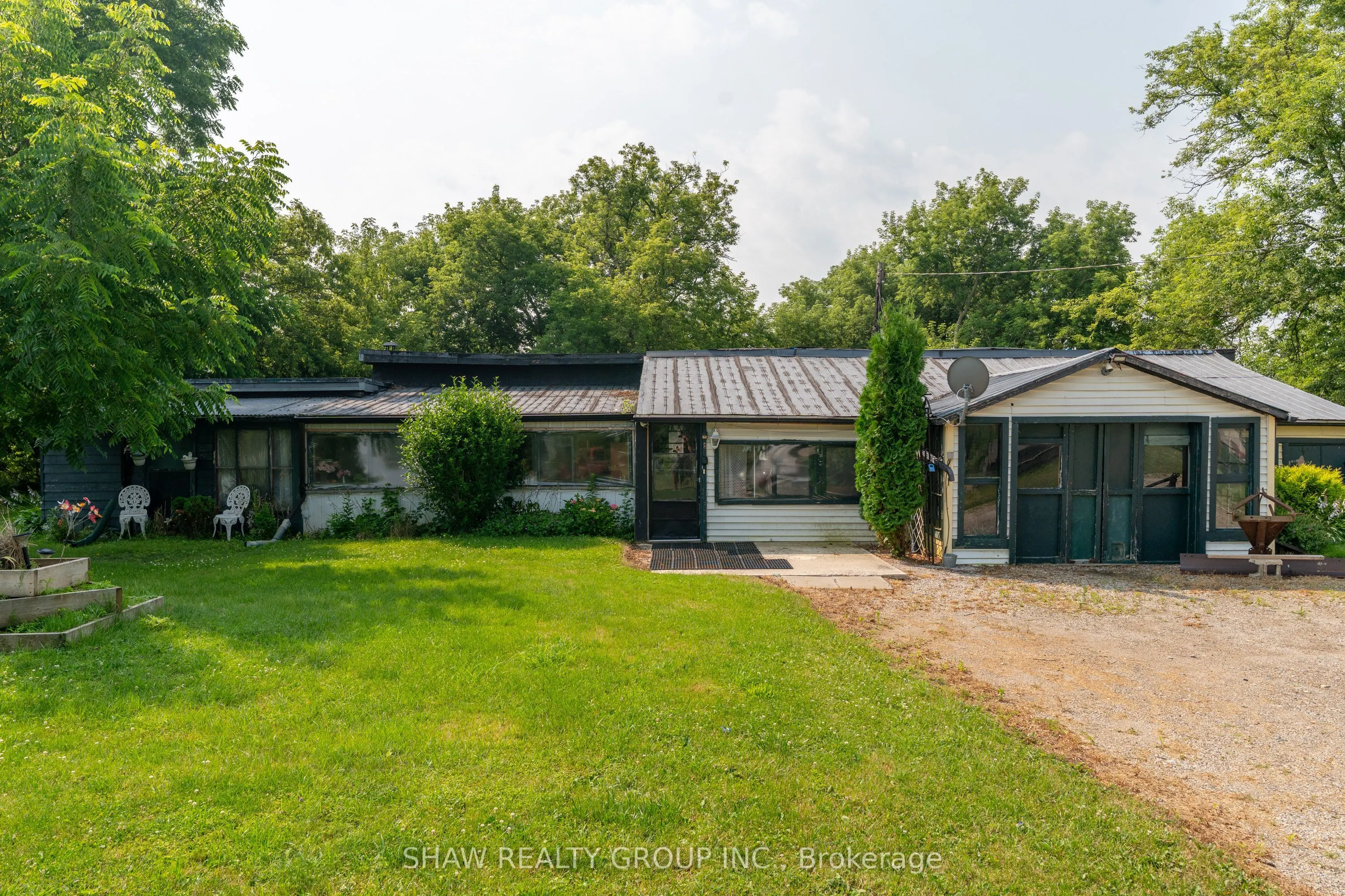 1264 Parkinson Road