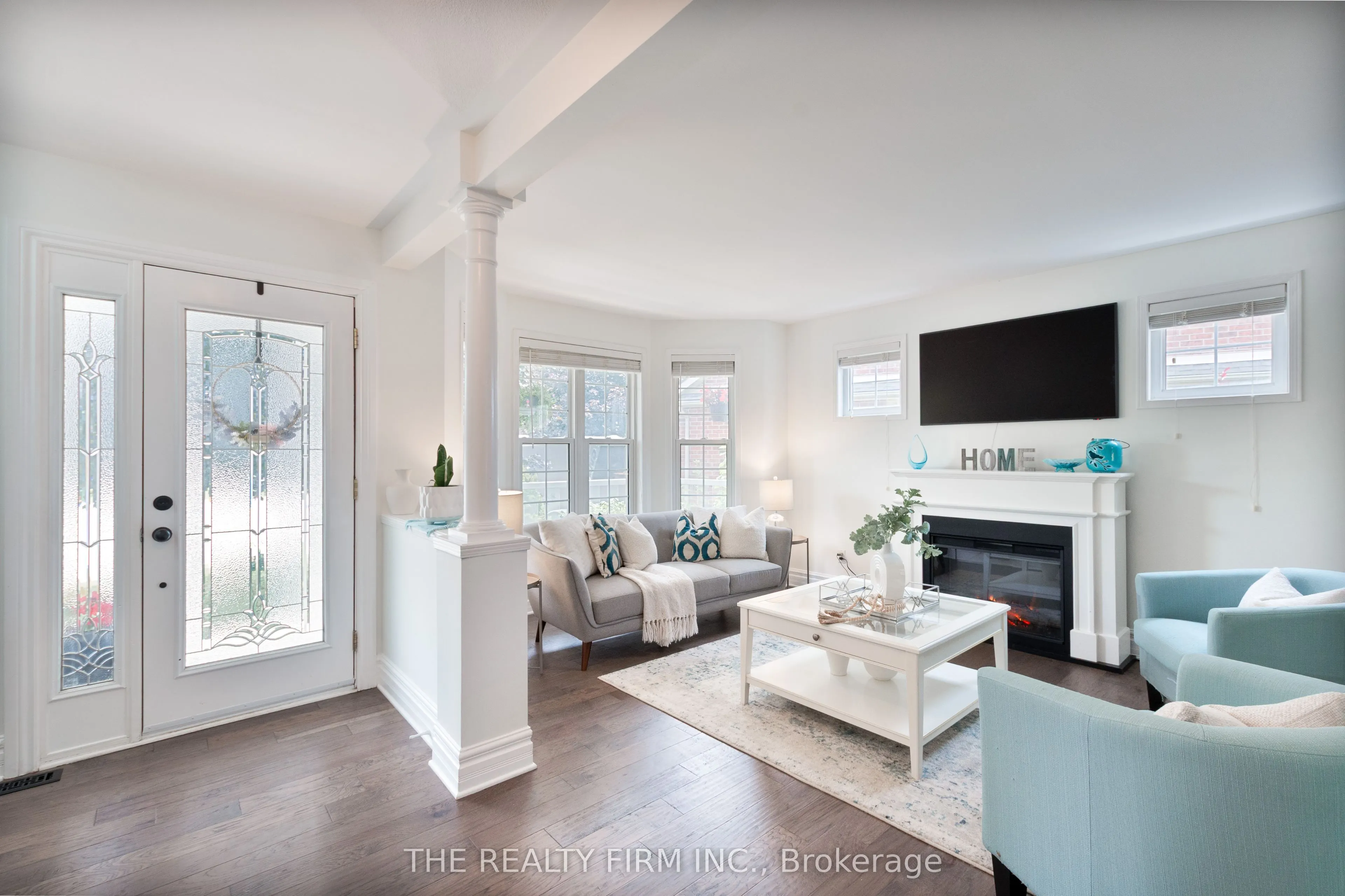 6 Oakdale Place