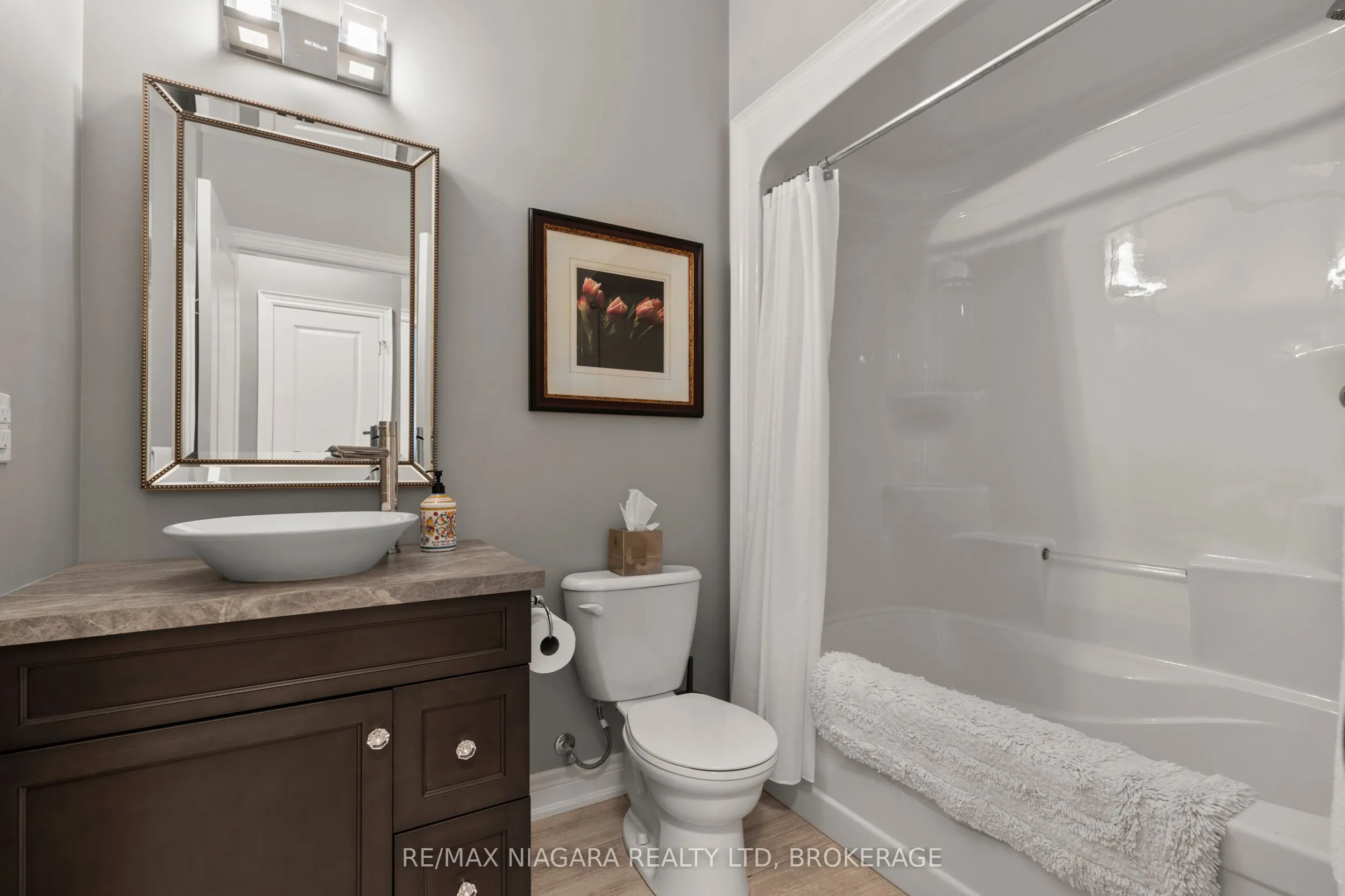 28 HILLSIDE Drive, #Call LBO