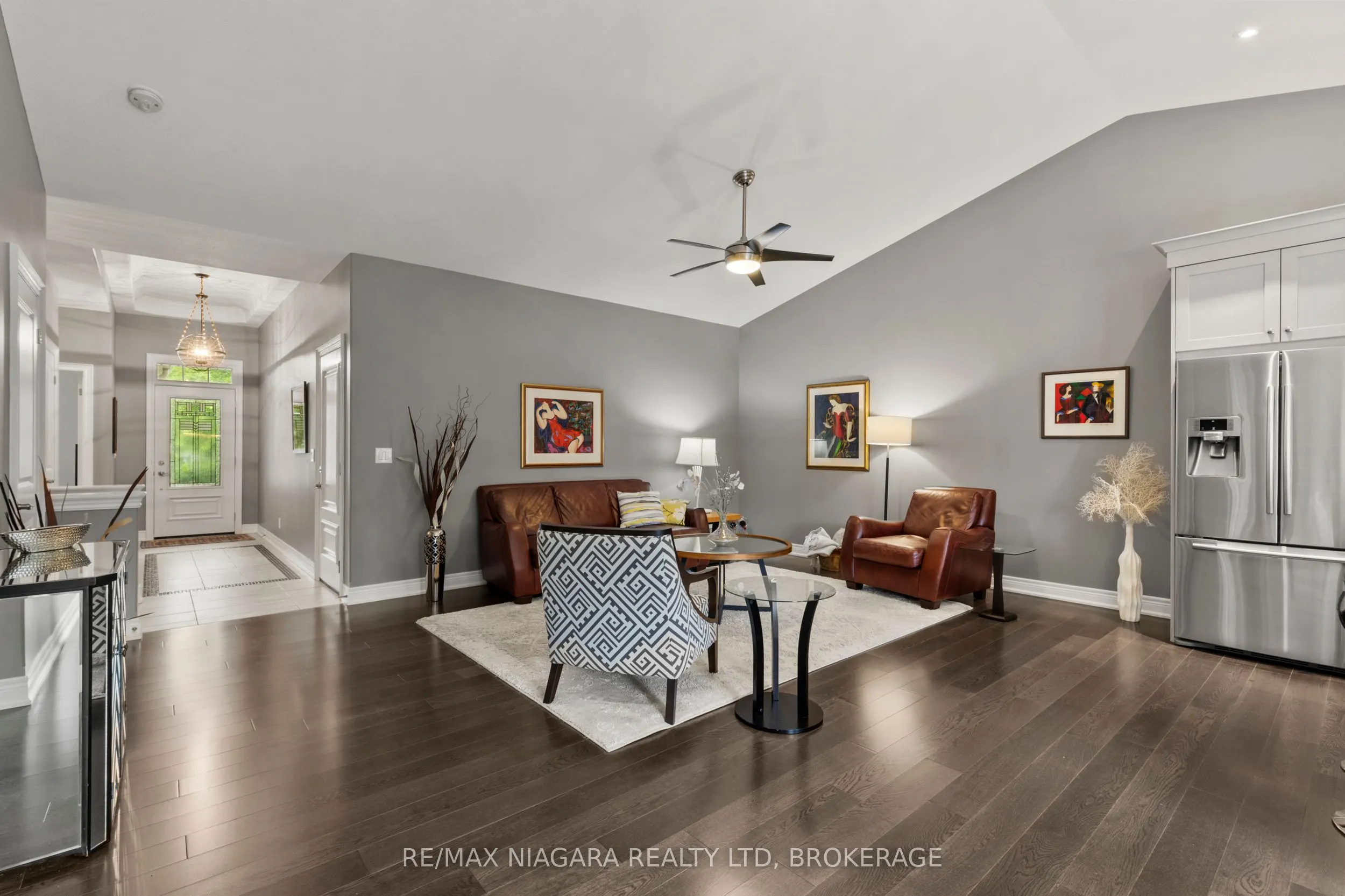 28 HILLSIDE Drive, #Call LBO
