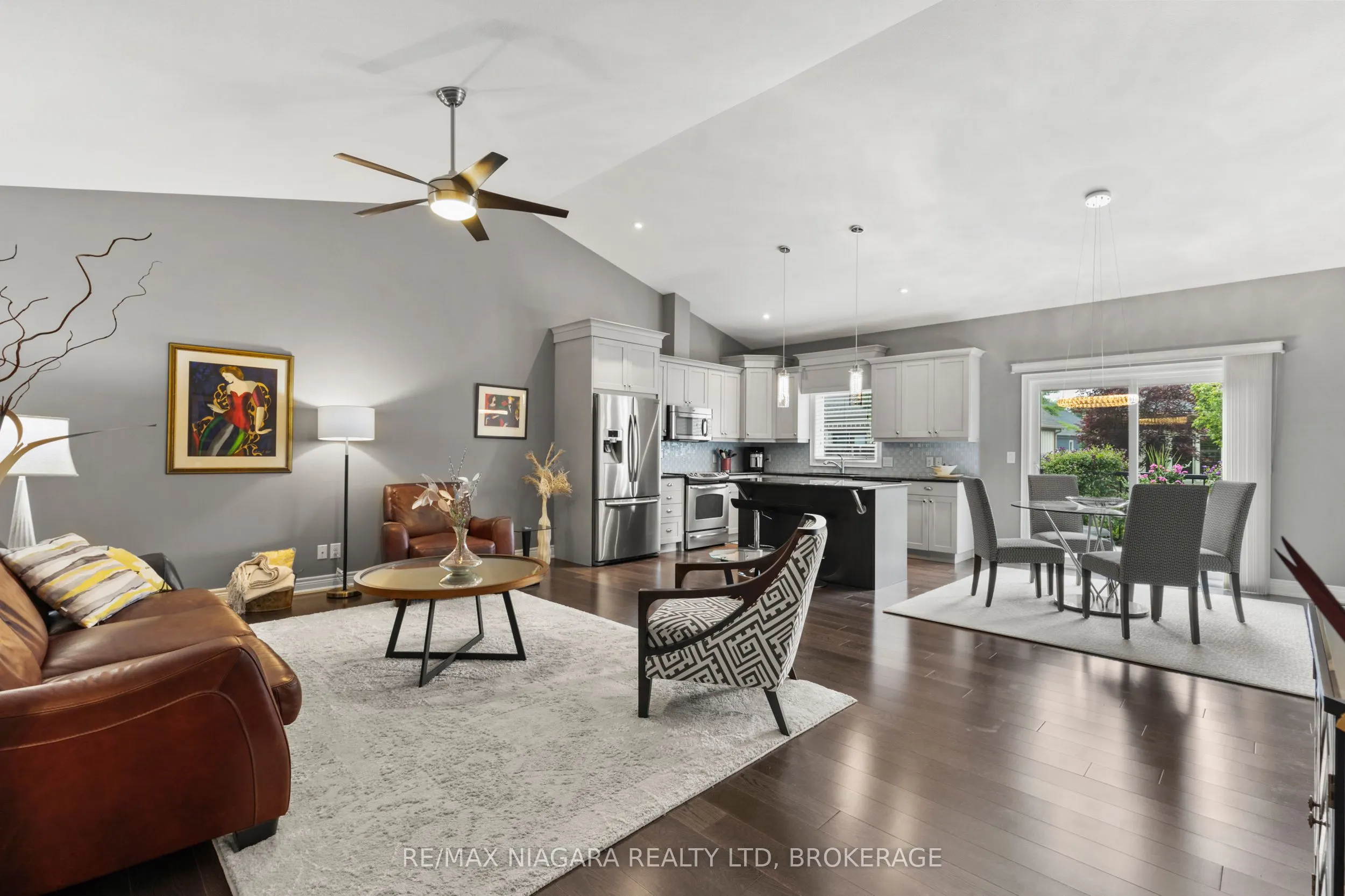 28 HILLSIDE Drive, #Call LBO
