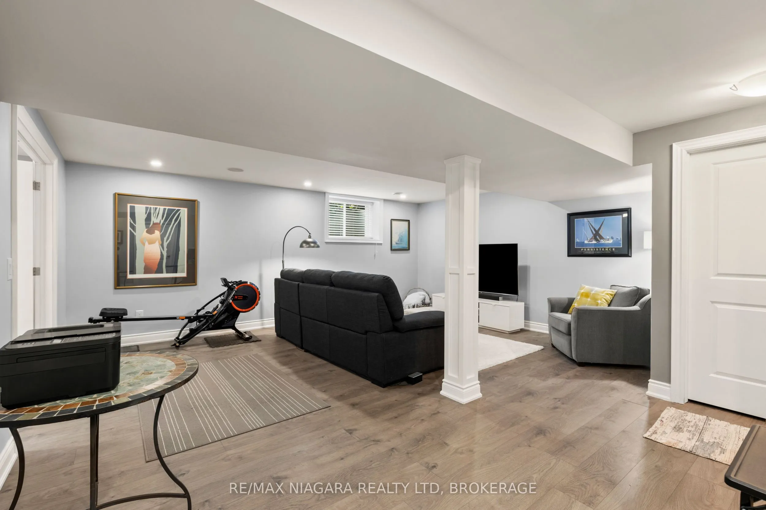28 HILLSIDE Drive, #Call LBO