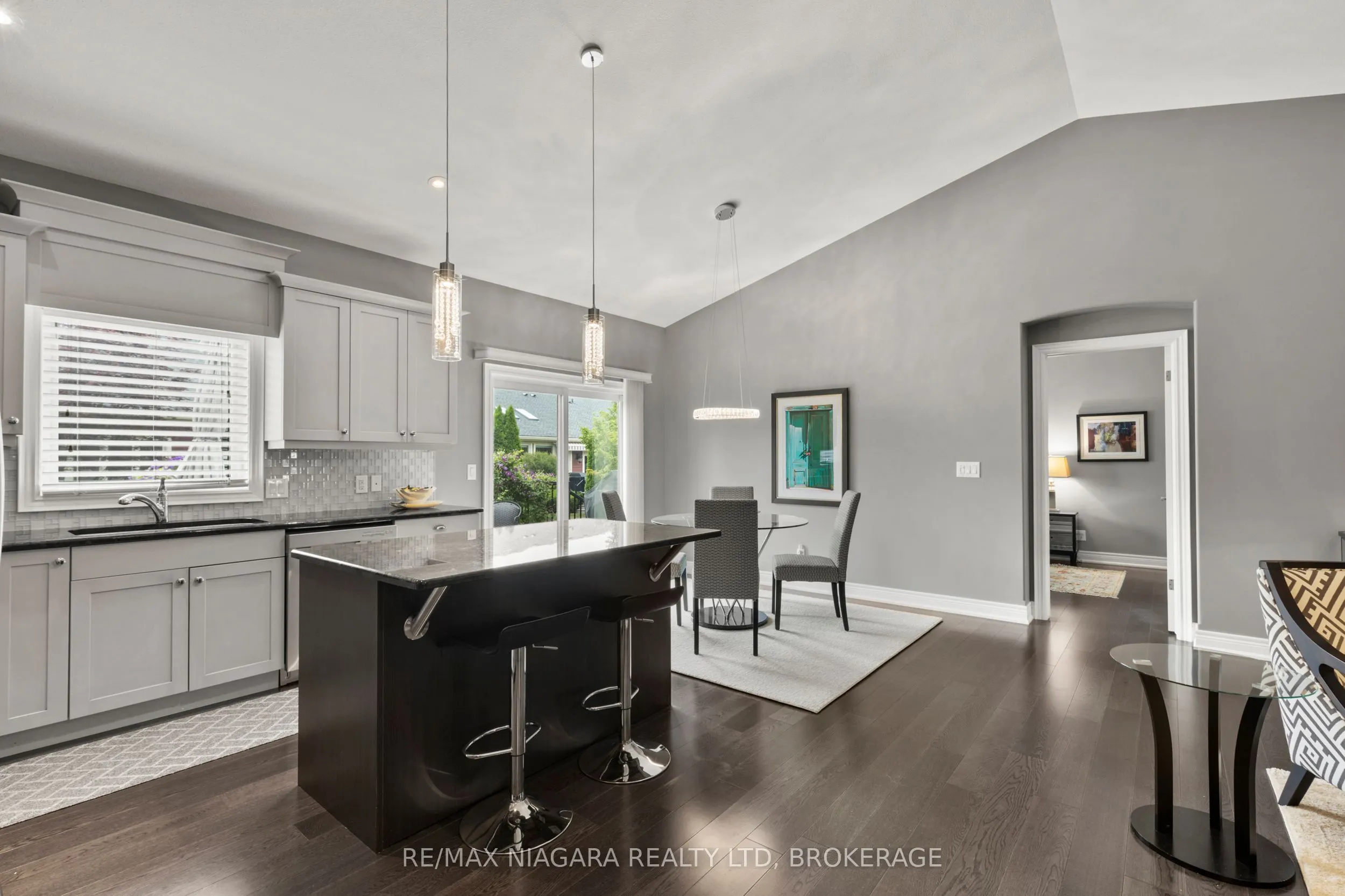 28 HILLSIDE Drive, #Call LBO