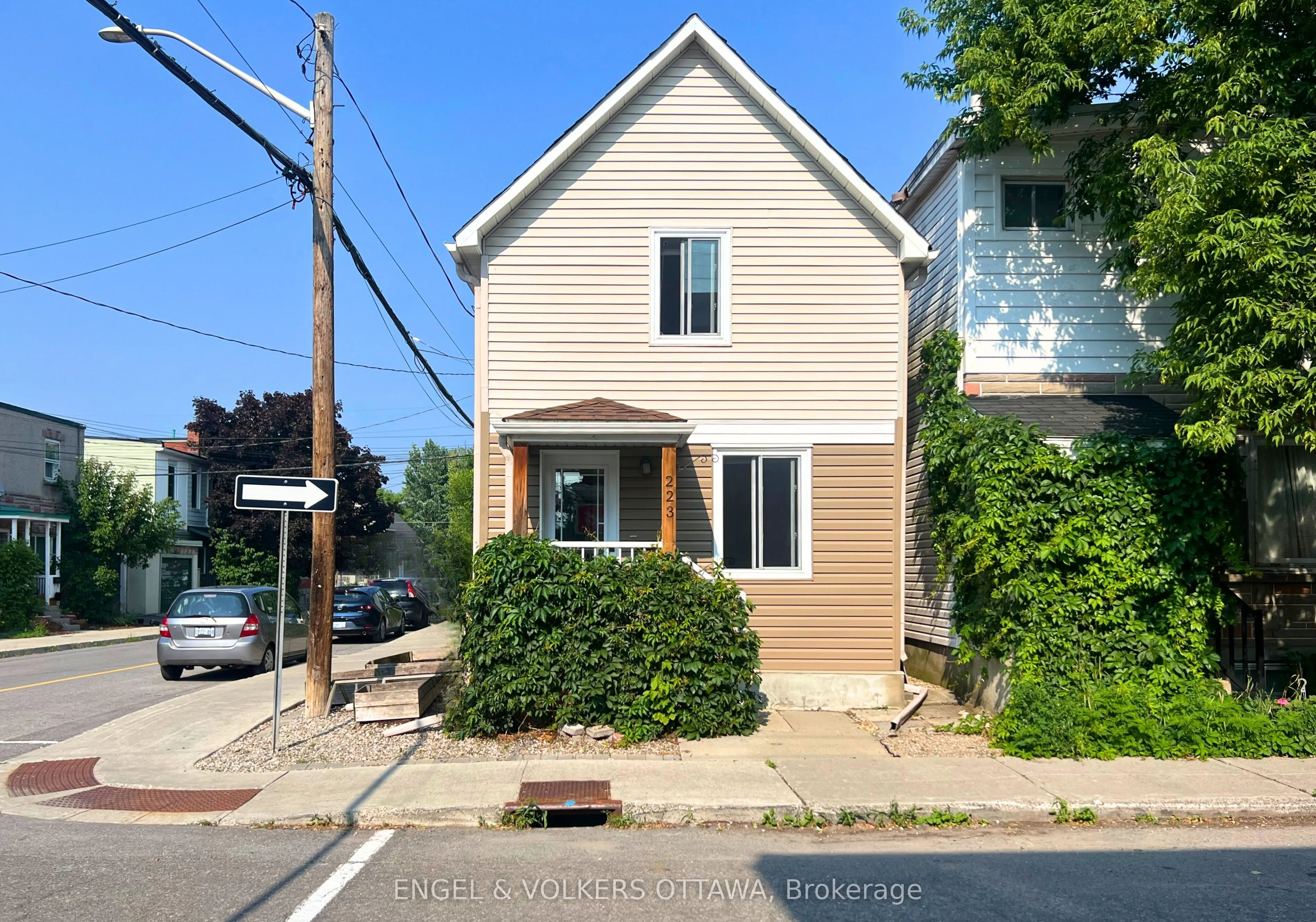 223 Carruthers Avenue