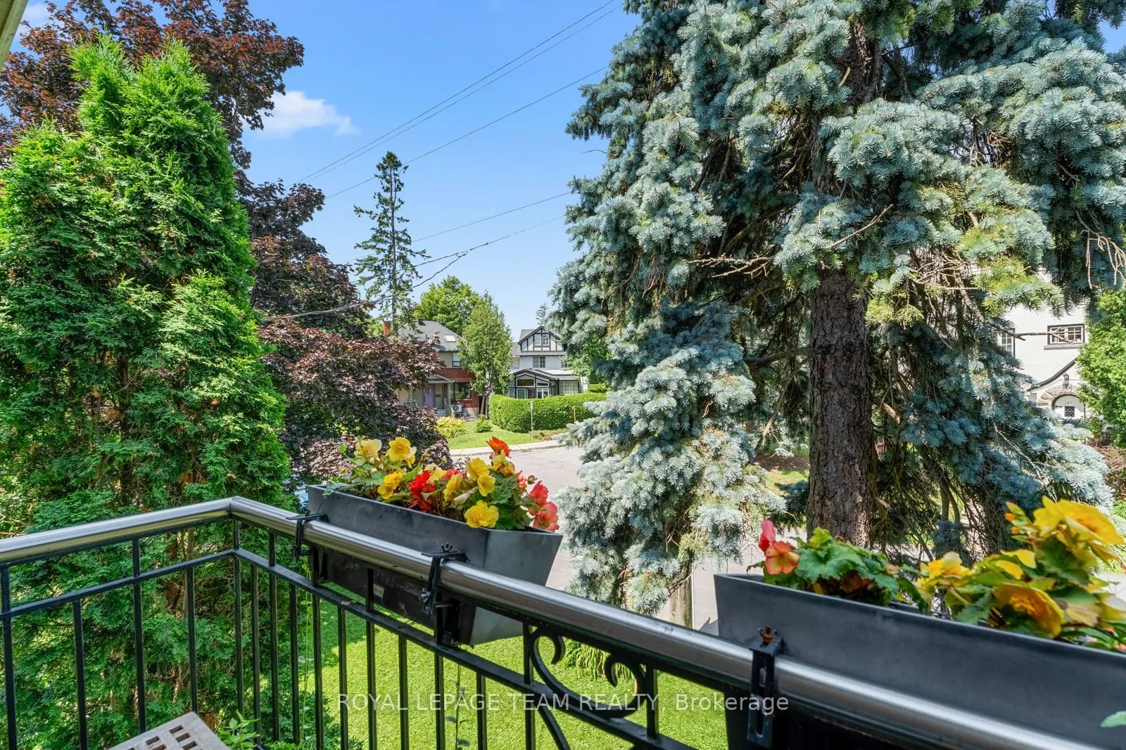 228 Rideau Terrace