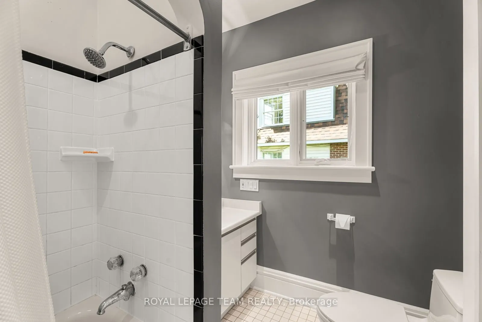 228 Rideau Terrace