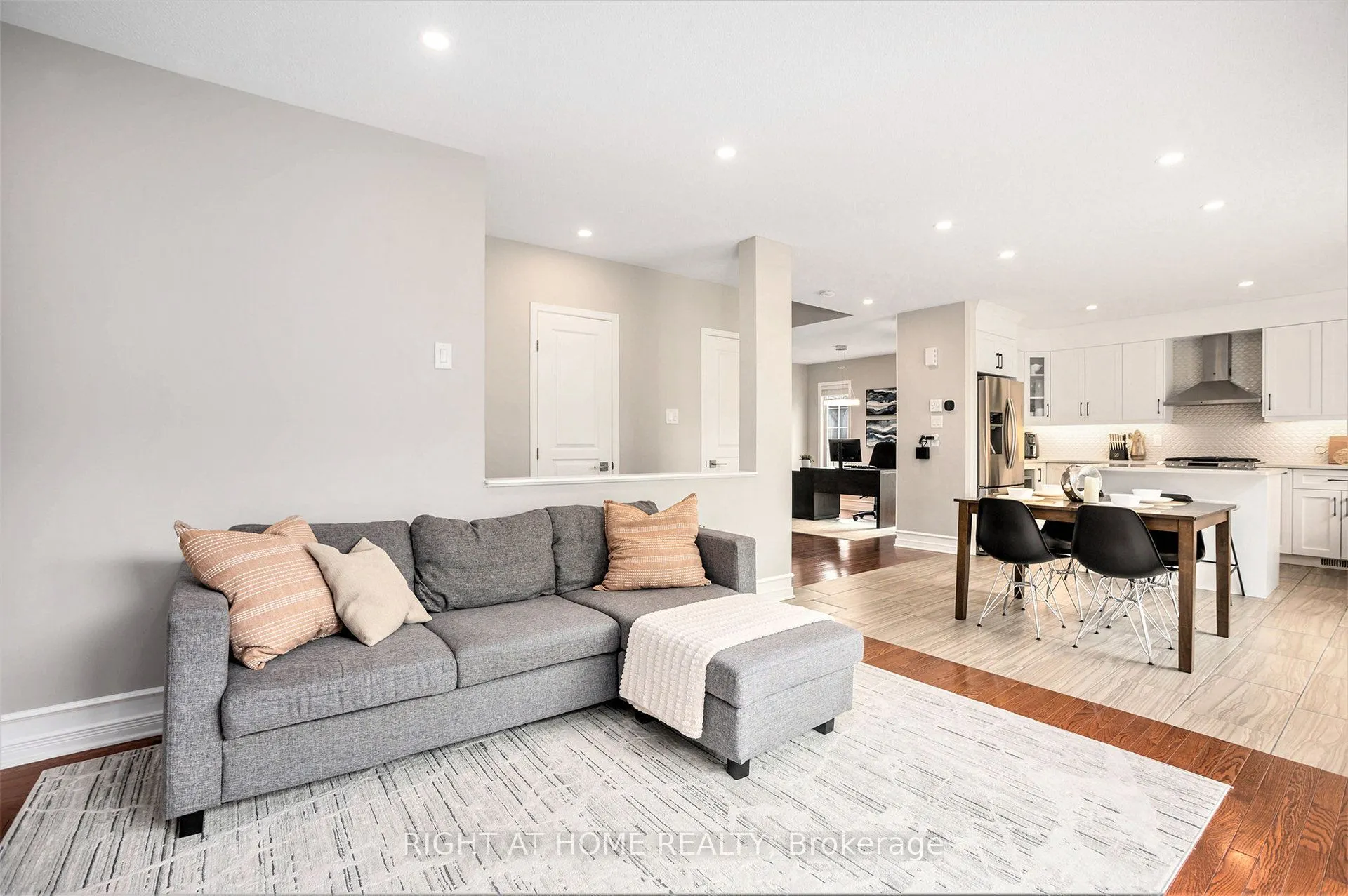 422 Deer View Avenue