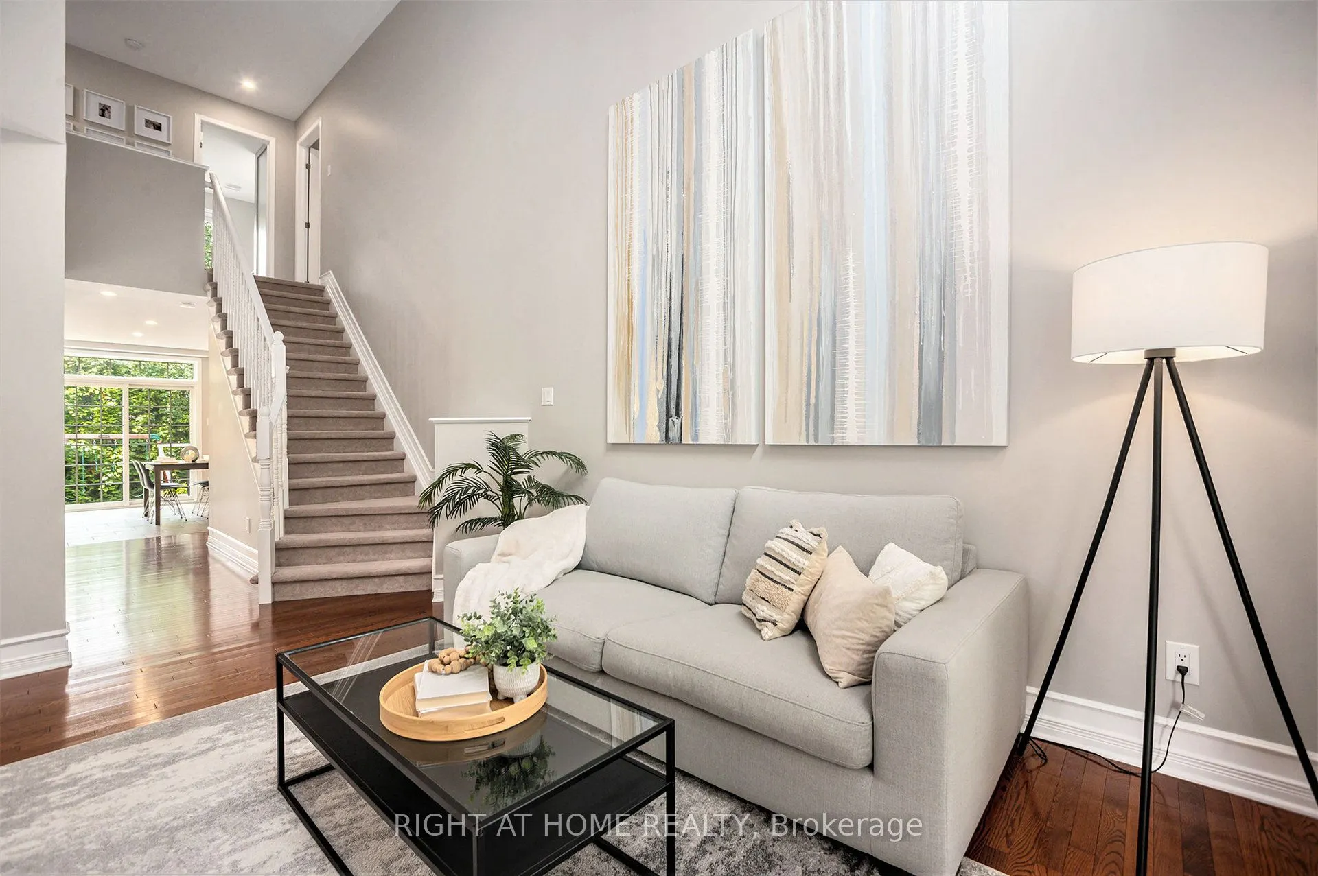 422 Deer View Avenue