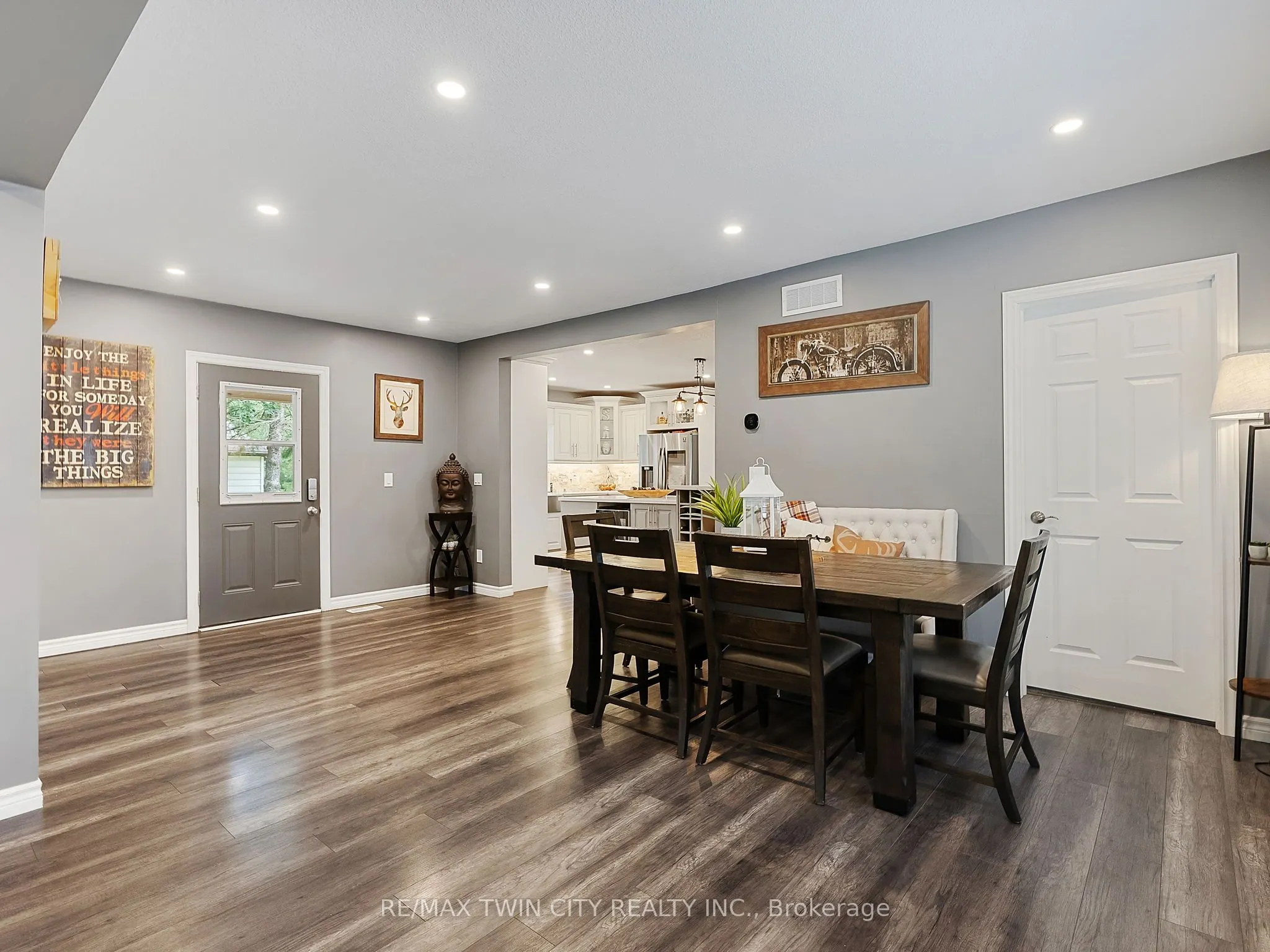 233 Oakland Road