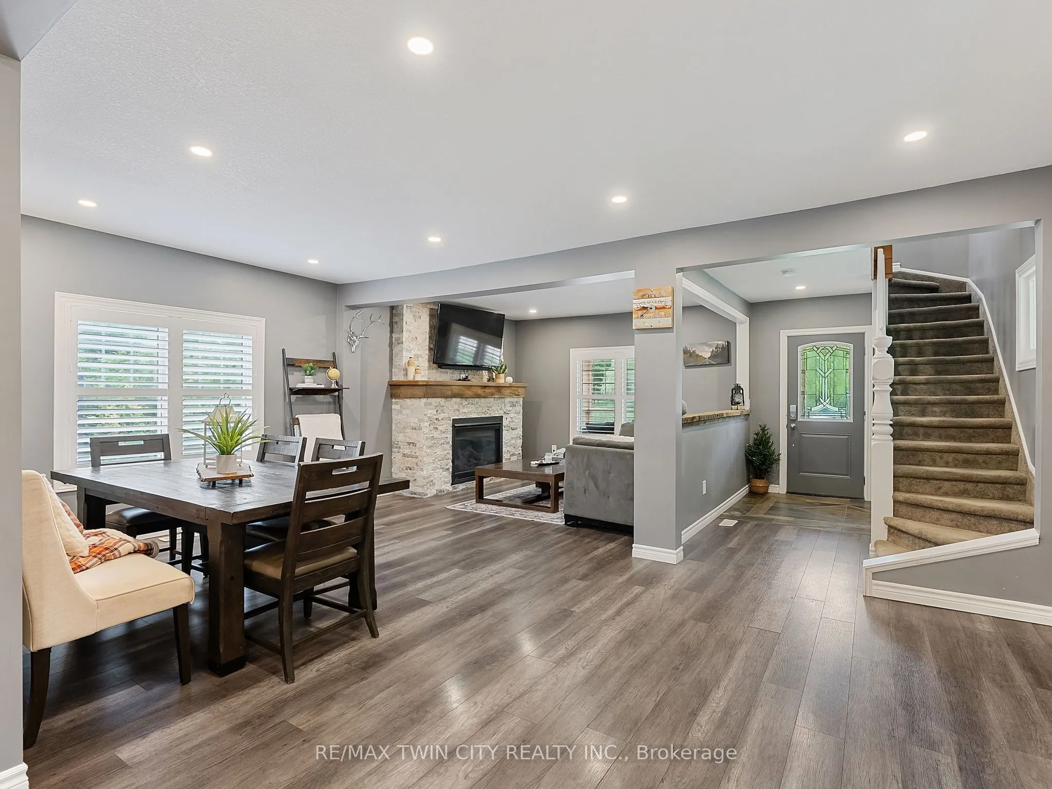 233 Oakland Road
