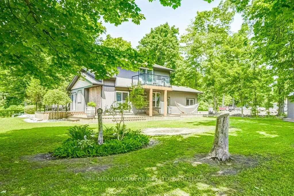 4905 Mapleview Crescent