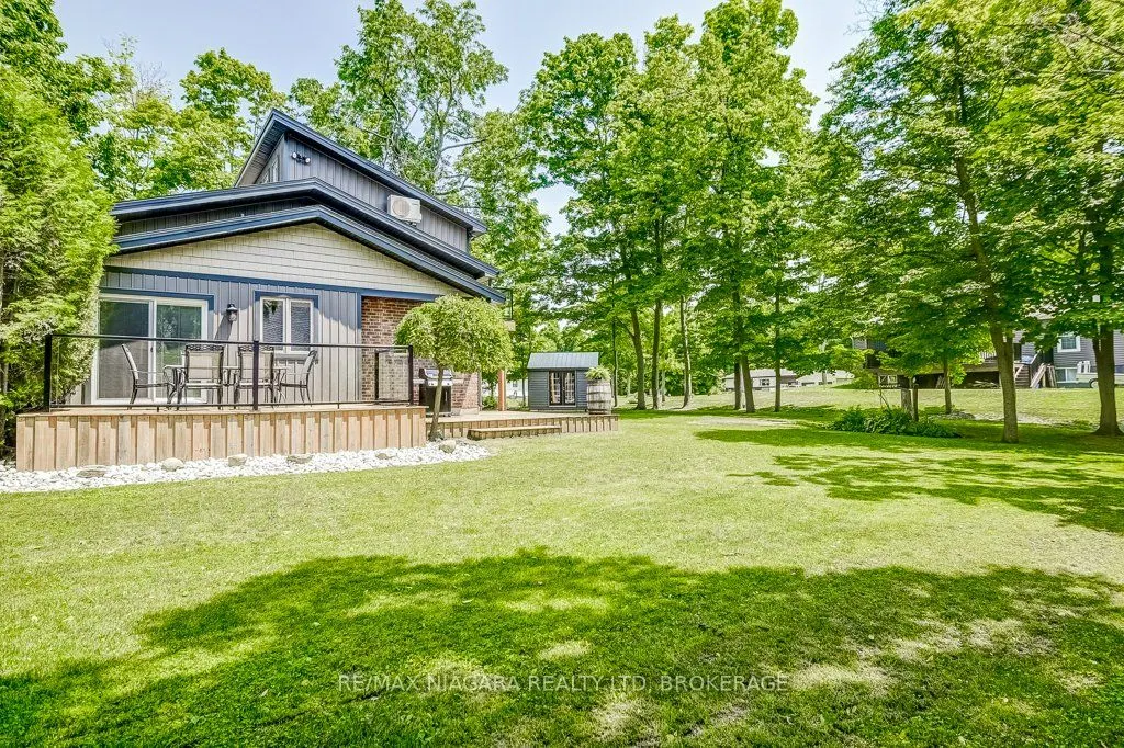 4905 Mapleview Crescent