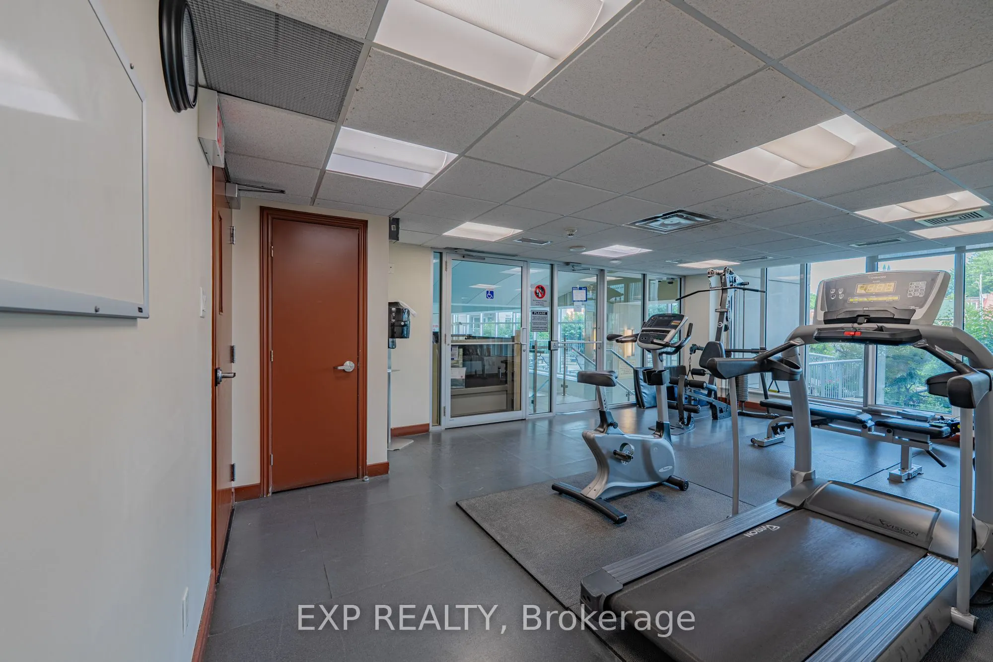 200 RIDEAU Street, #302