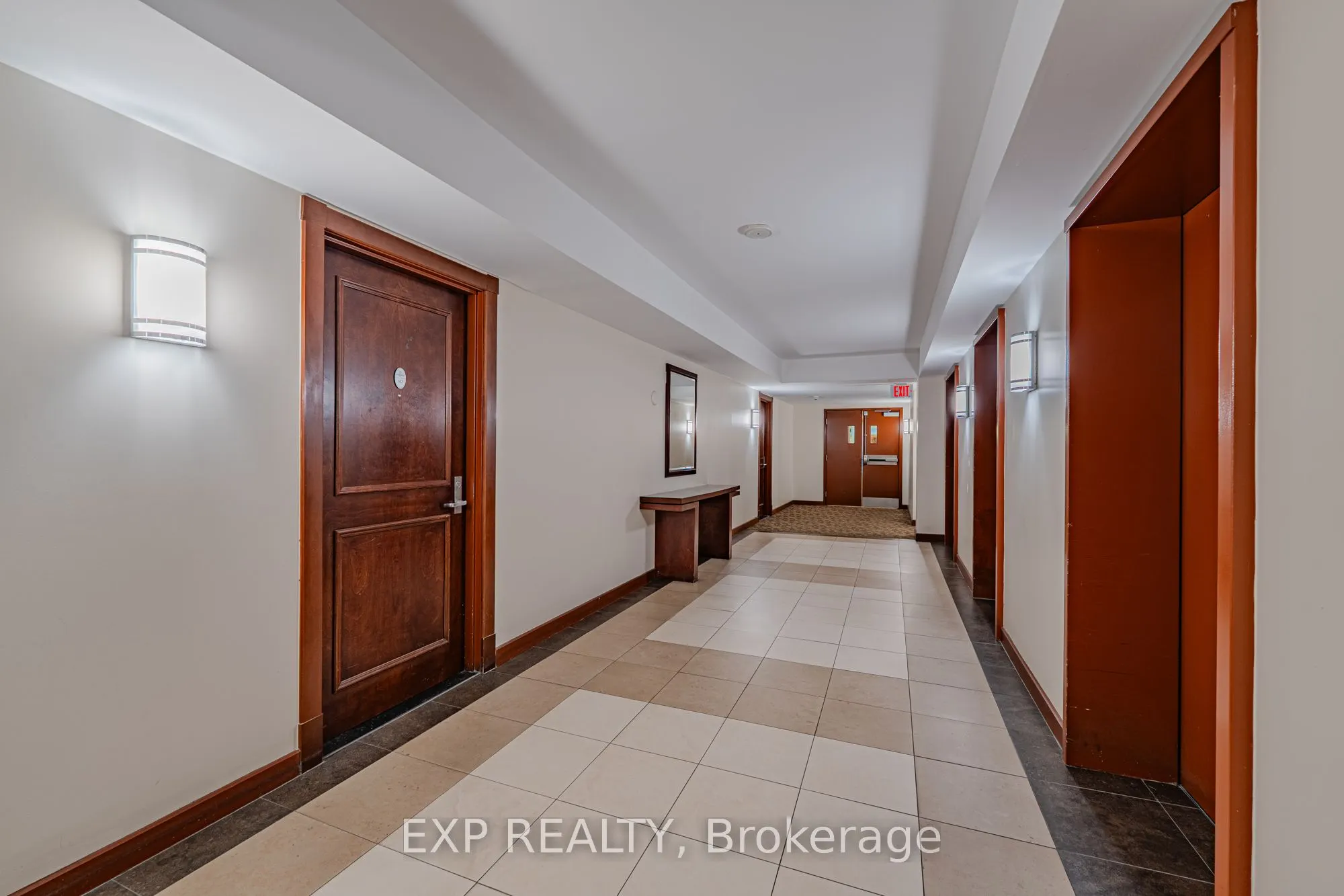 200 RIDEAU Street, #302