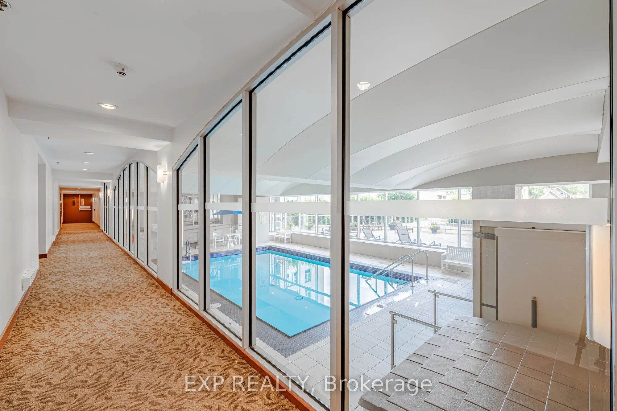 200 RIDEAU Street, #302