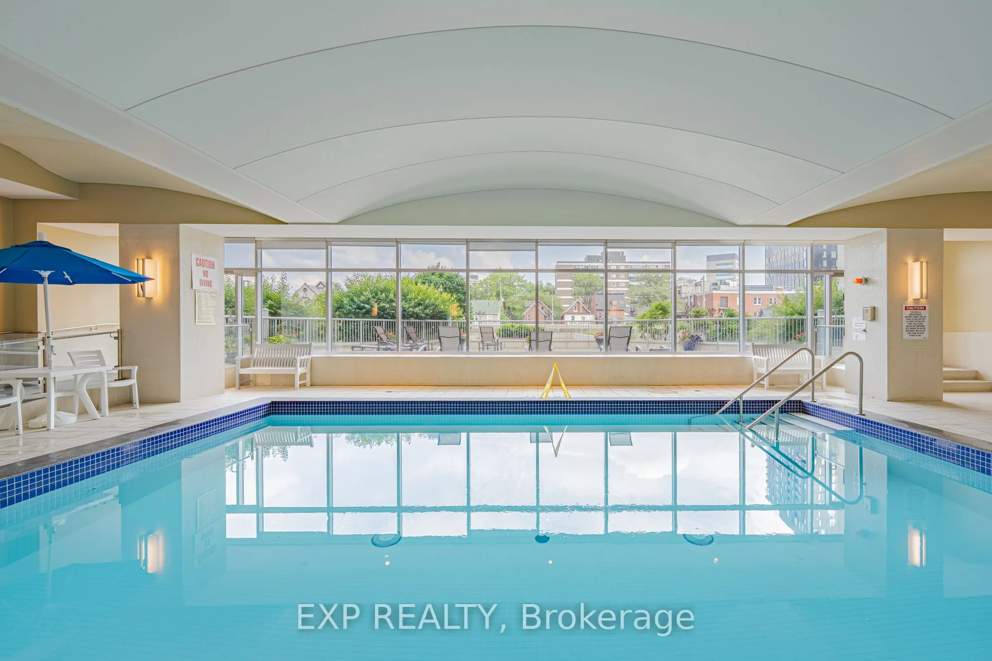 200 RIDEAU Street, #302