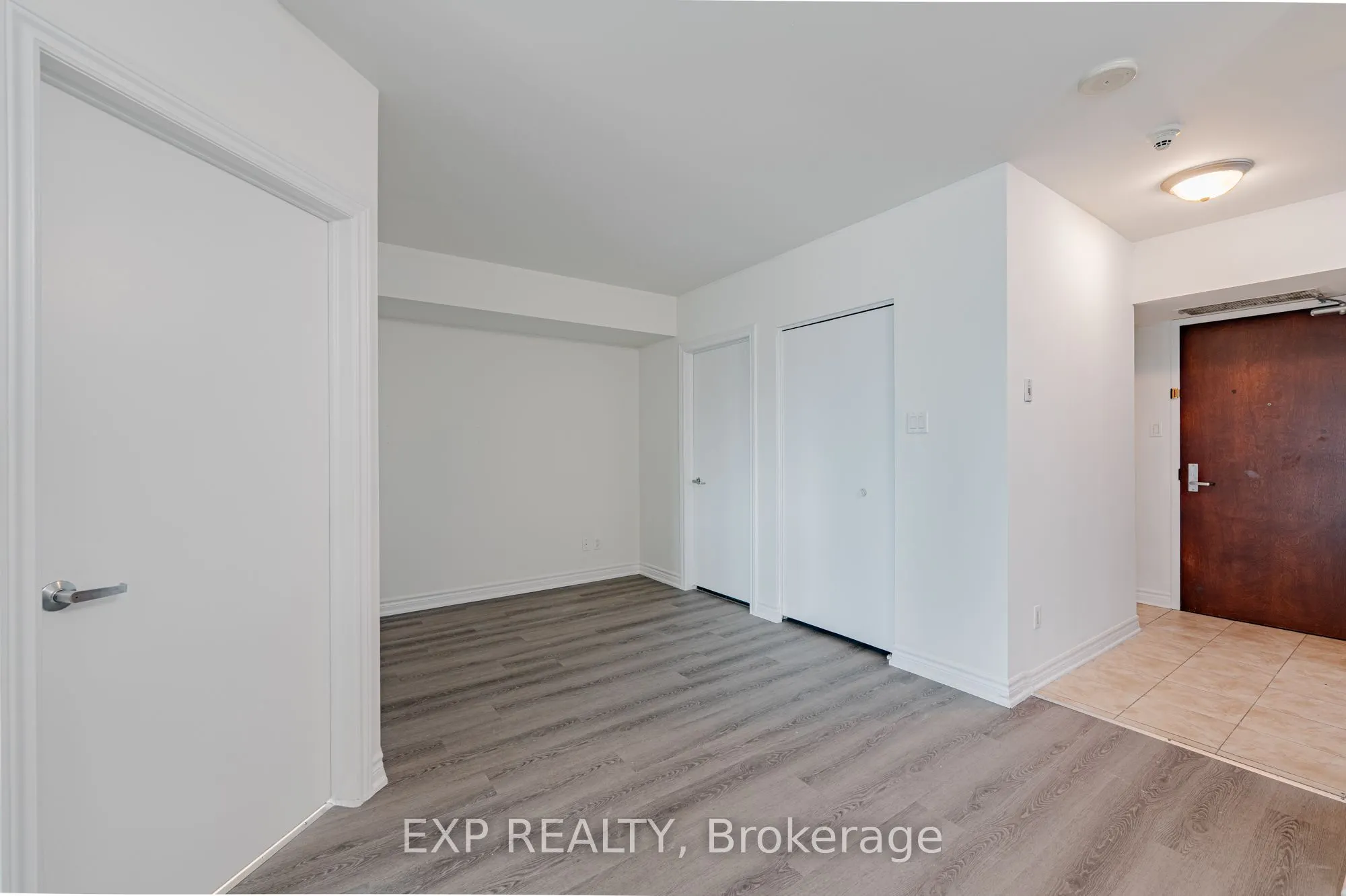 200 RIDEAU Street, #302