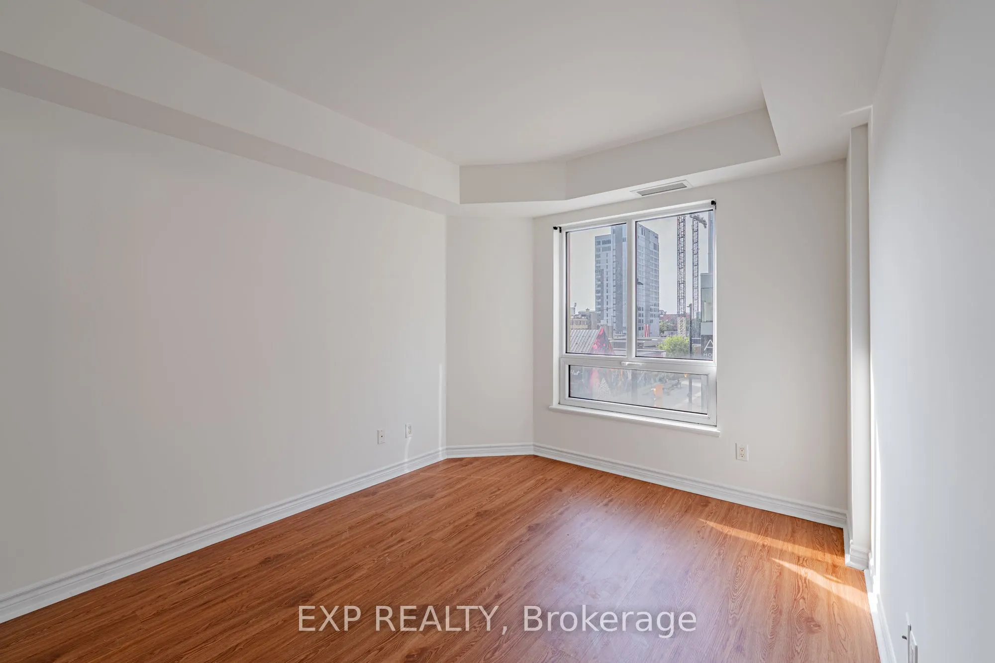 200 RIDEAU Street, #302