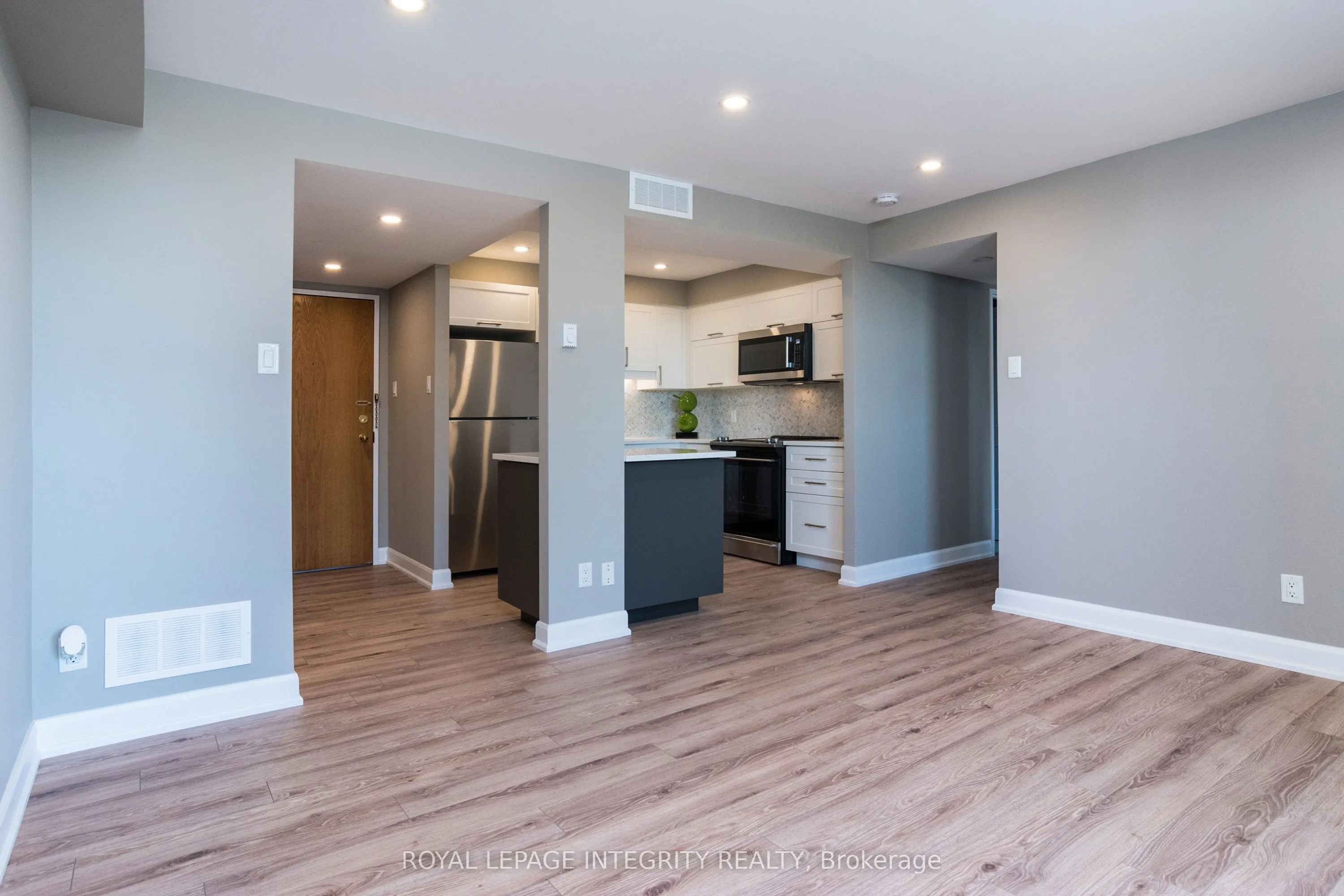 199 Kent Street, #1504